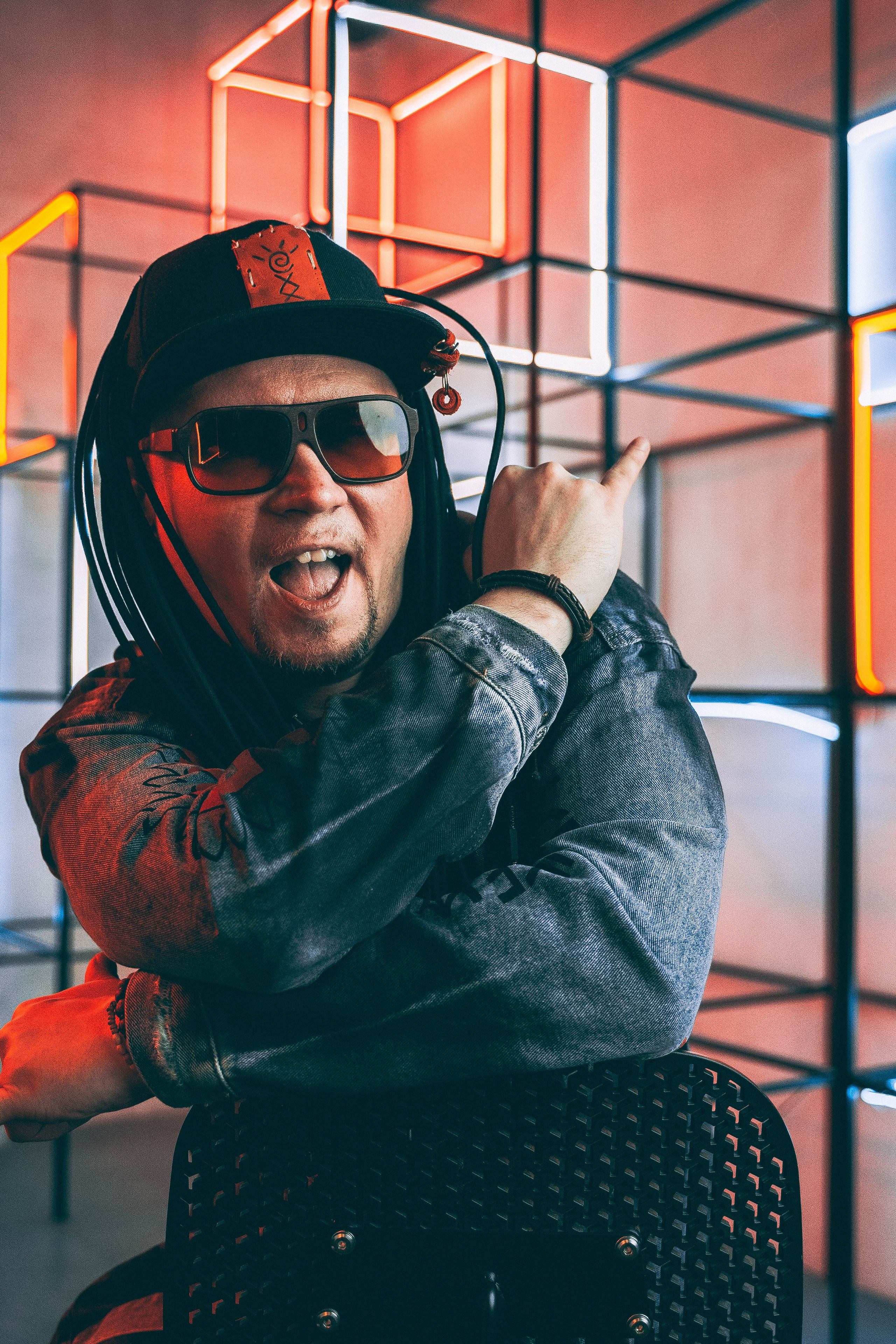 Фото. Music label Dust Heave sound