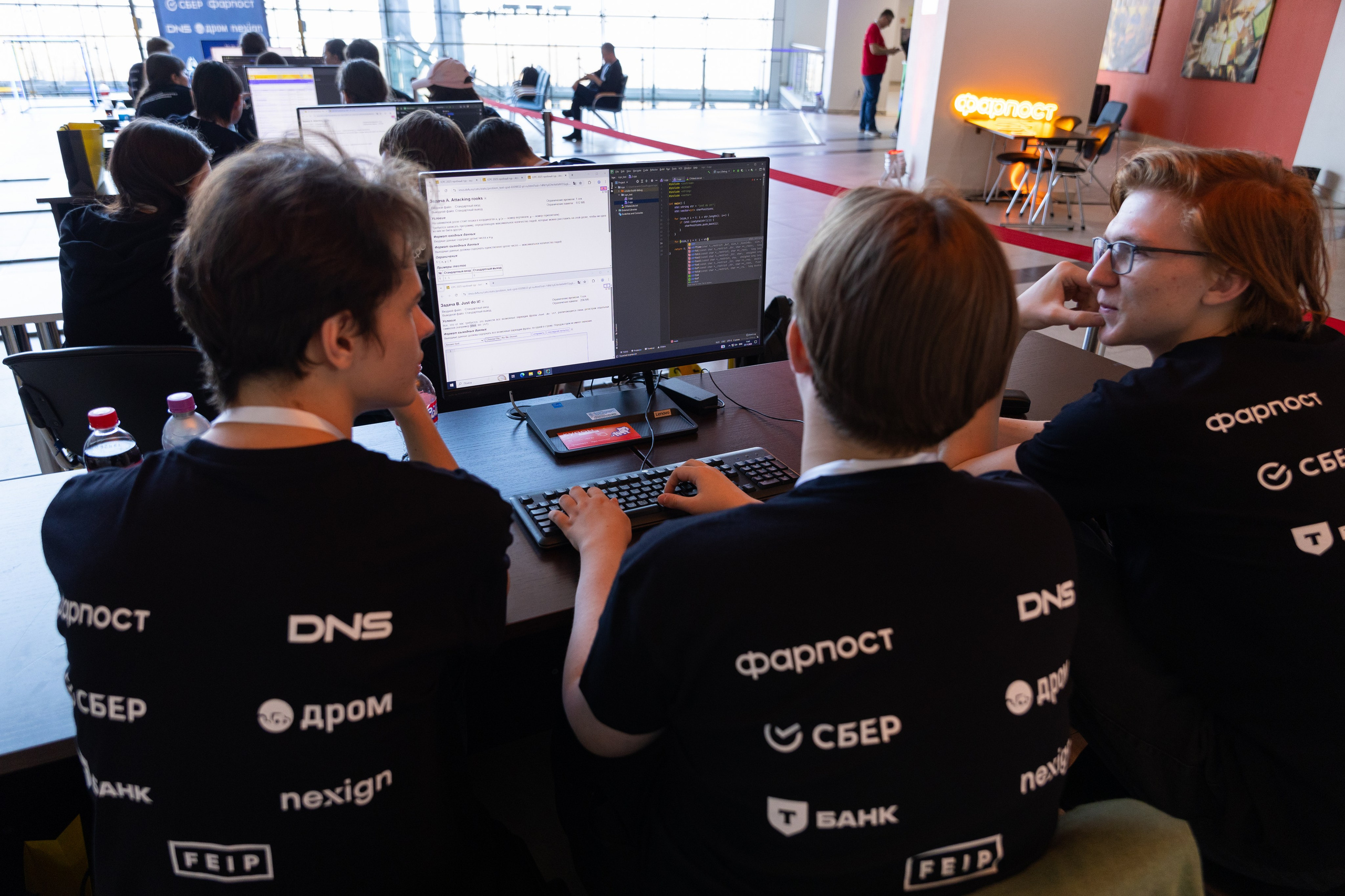 ICPC 2025 / Спортивное программирование. Олег Катакинов| Репортажный фотограф в городе у моря (Владивосток)