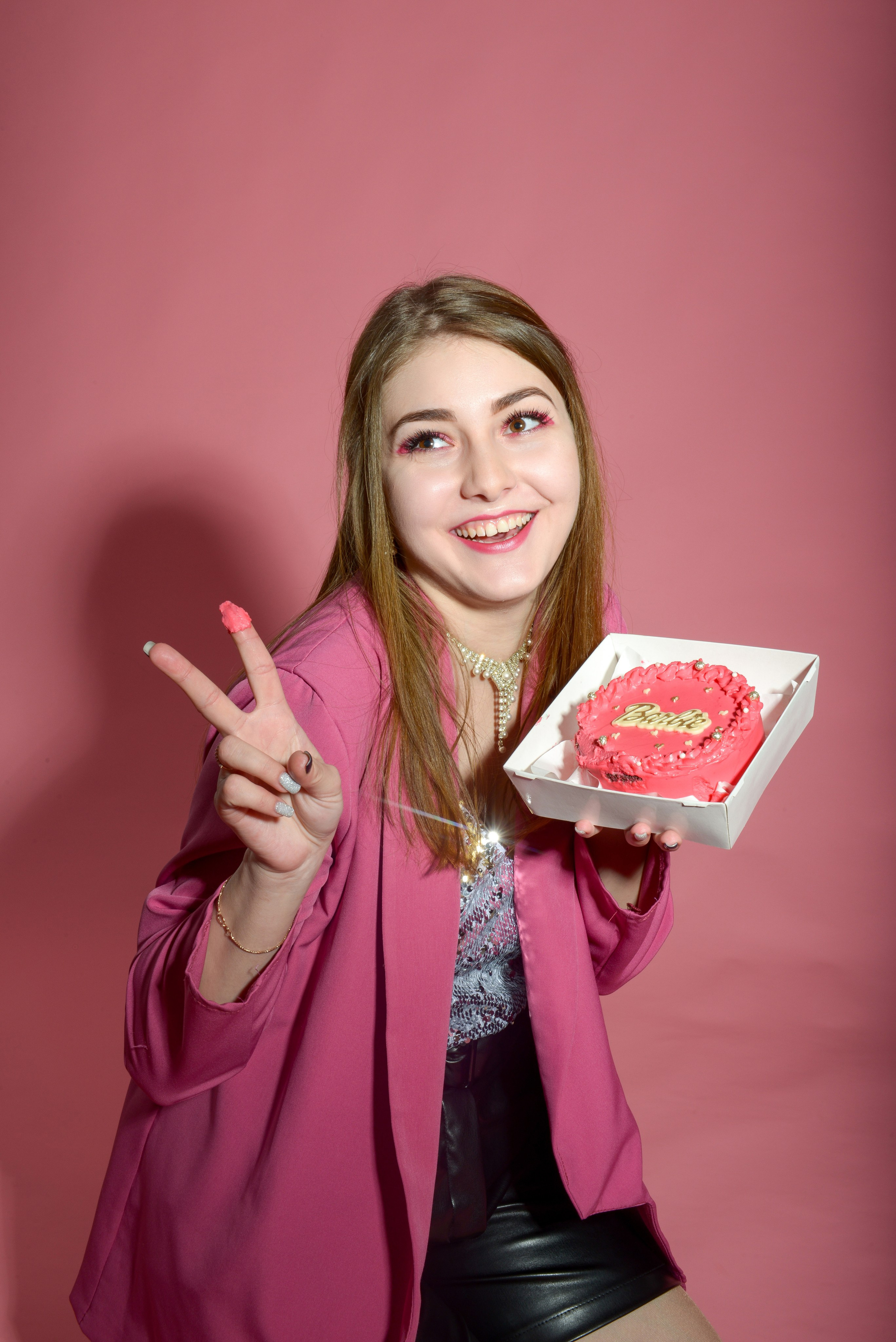 Студия красоты «Мата Хари». Татьяна Гойда портретный и семейный фотограф Ленск. Выпускные альбомы