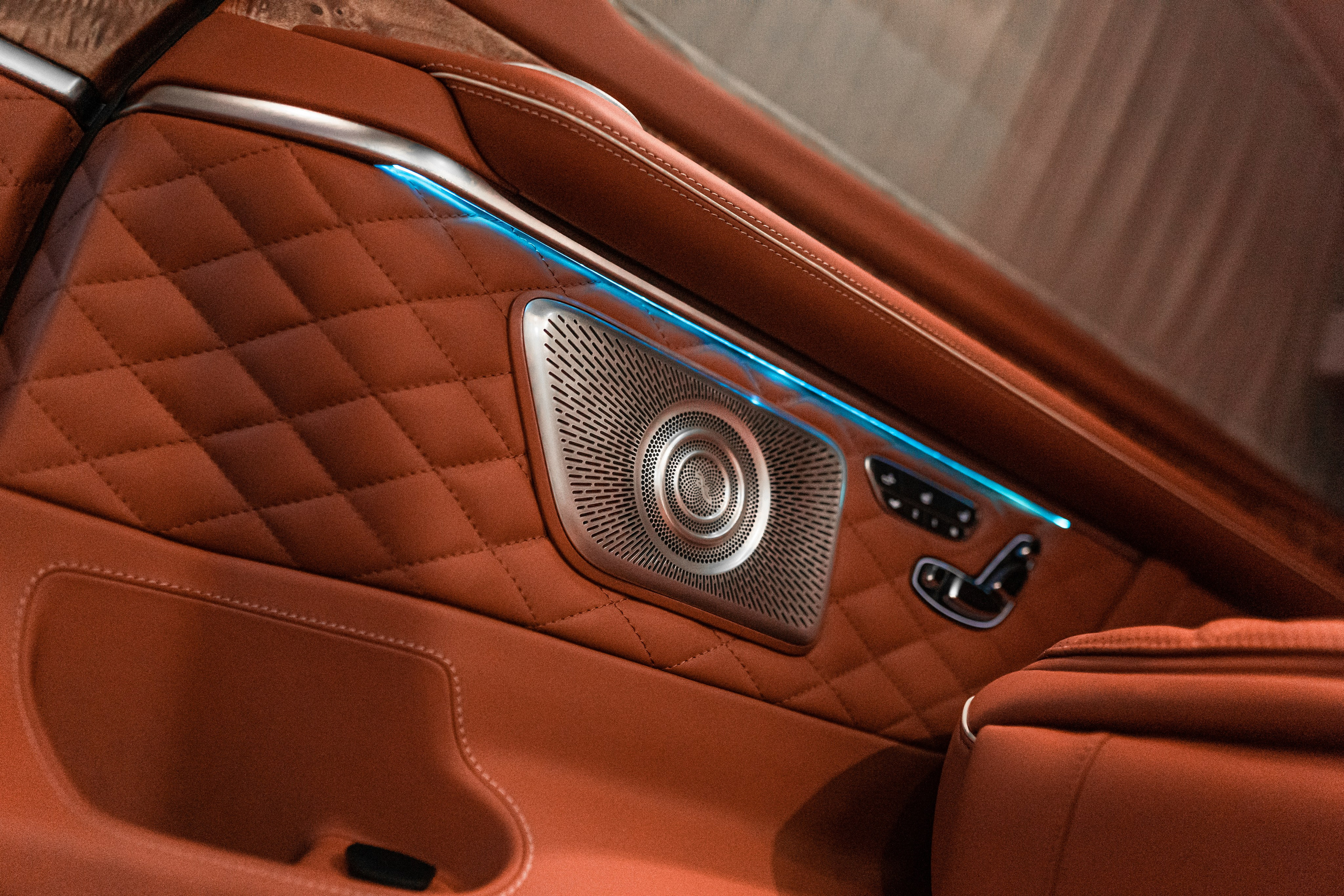 V-Class Brown Yacht. Автомобильный фотограф в Москве | Базилев Александр