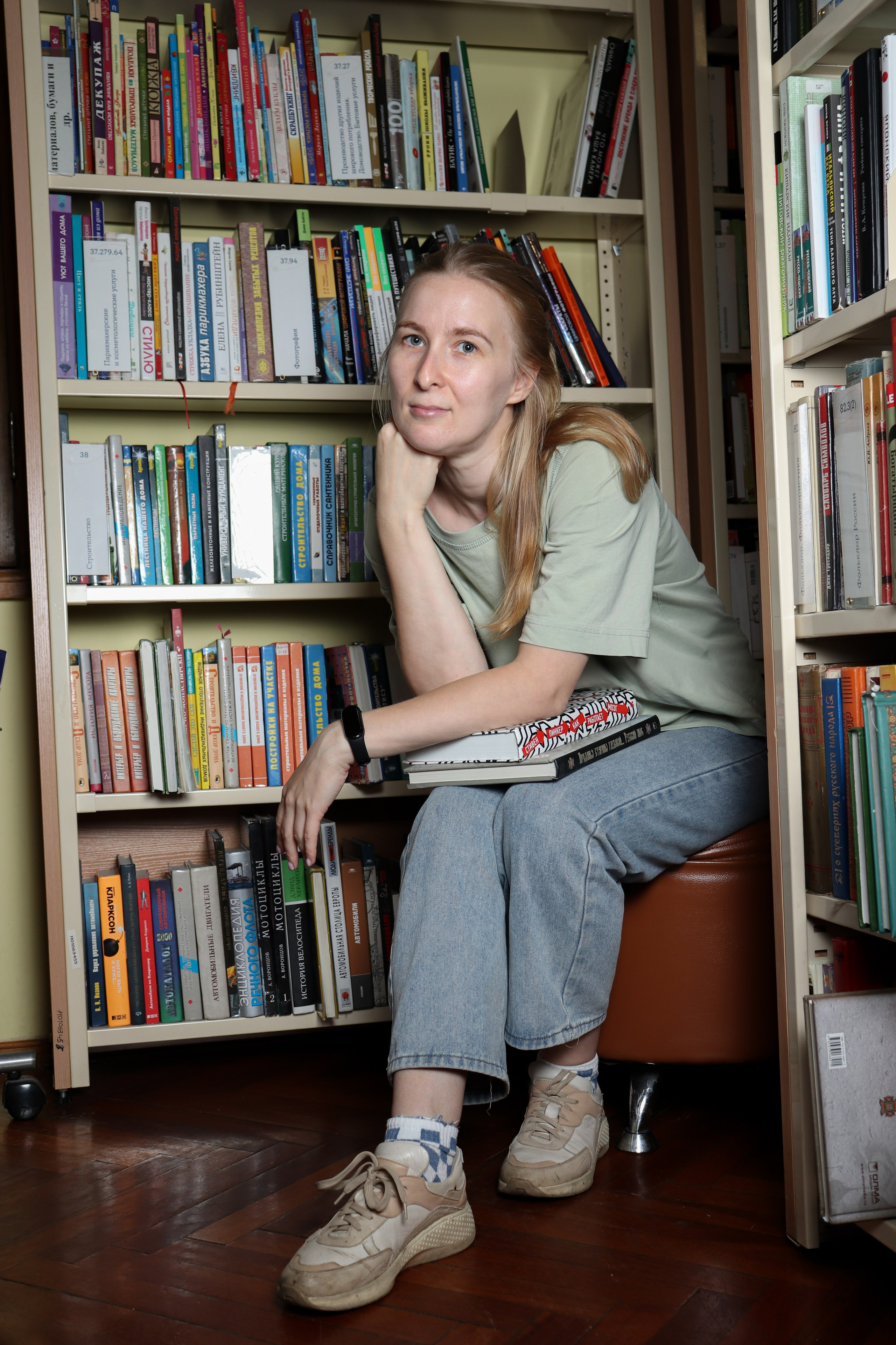 В библиотеке Лермонтова. Ивентный фотограф в Санкт-Петербурге Олег Комков