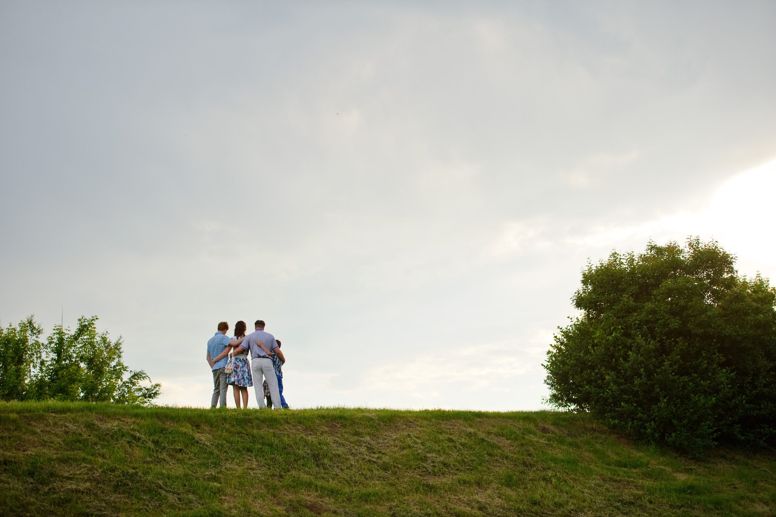 Лада, Дмитрий и 3 сына. Прогулка, Москва. Семейный фотограф Анна Дубовская