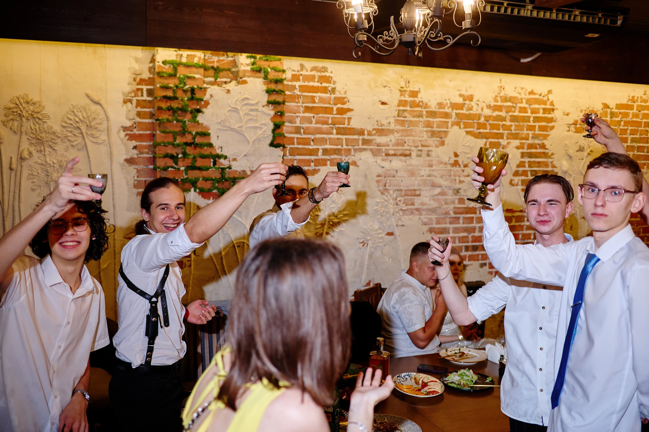 Выпускной 35 Сош. Фотограф Выпускные альбомы Таганрог Сергей Коробченко