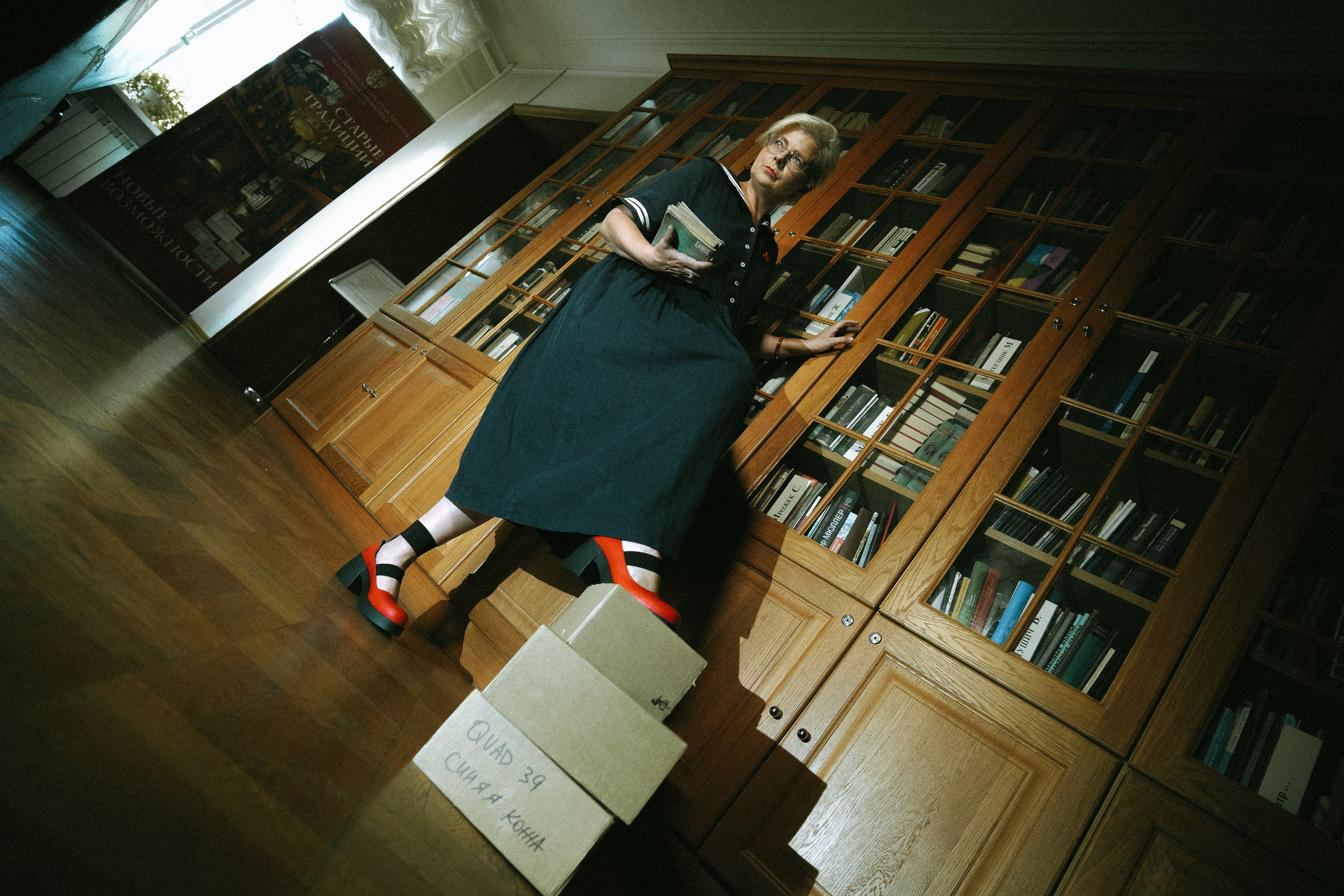 АКТРИСЫ?. Стрит-фотография, полная абсурда, идиотизма и красоты