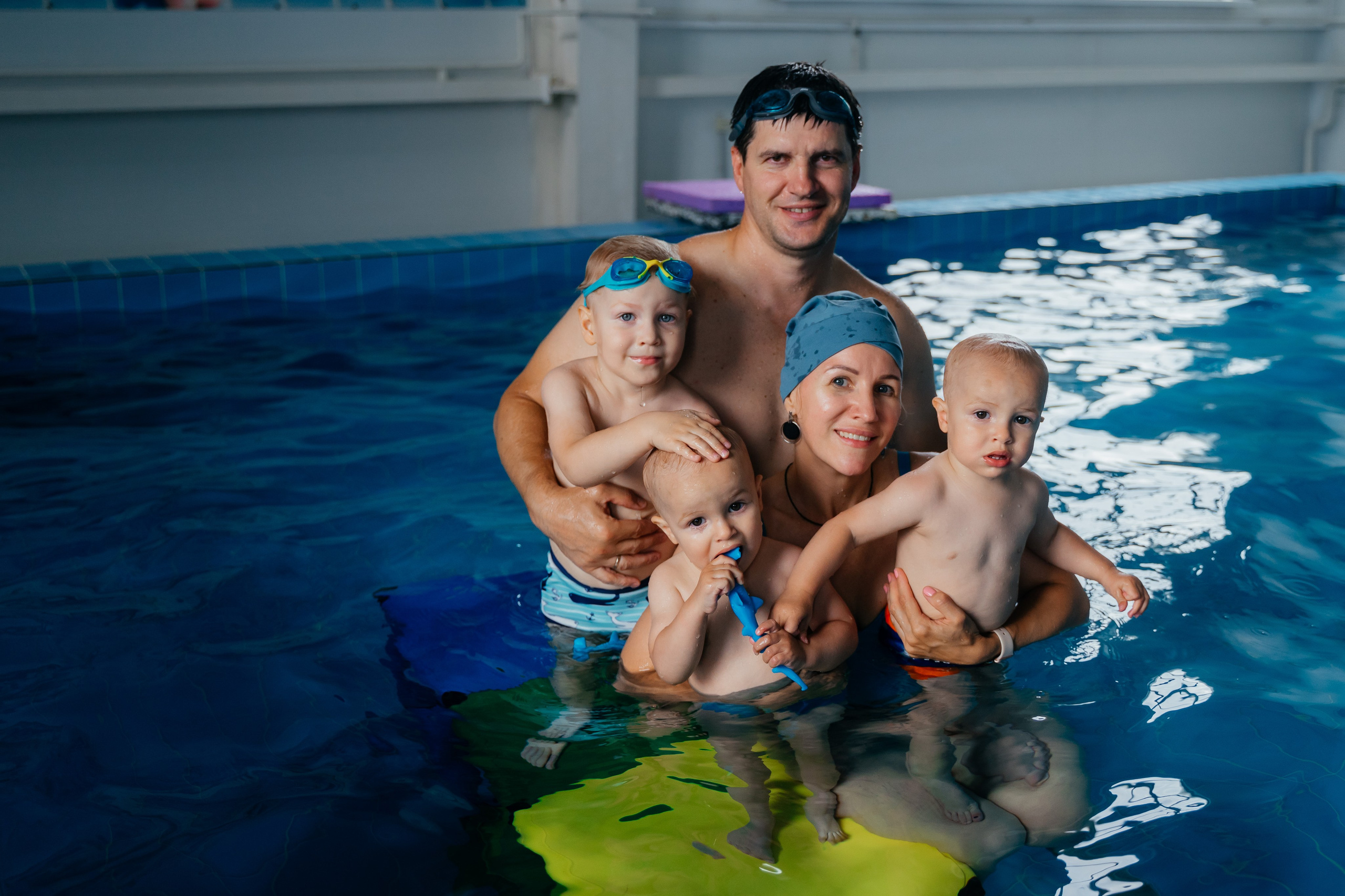 Студия детского плавания. Семейный фотограф в Саратове