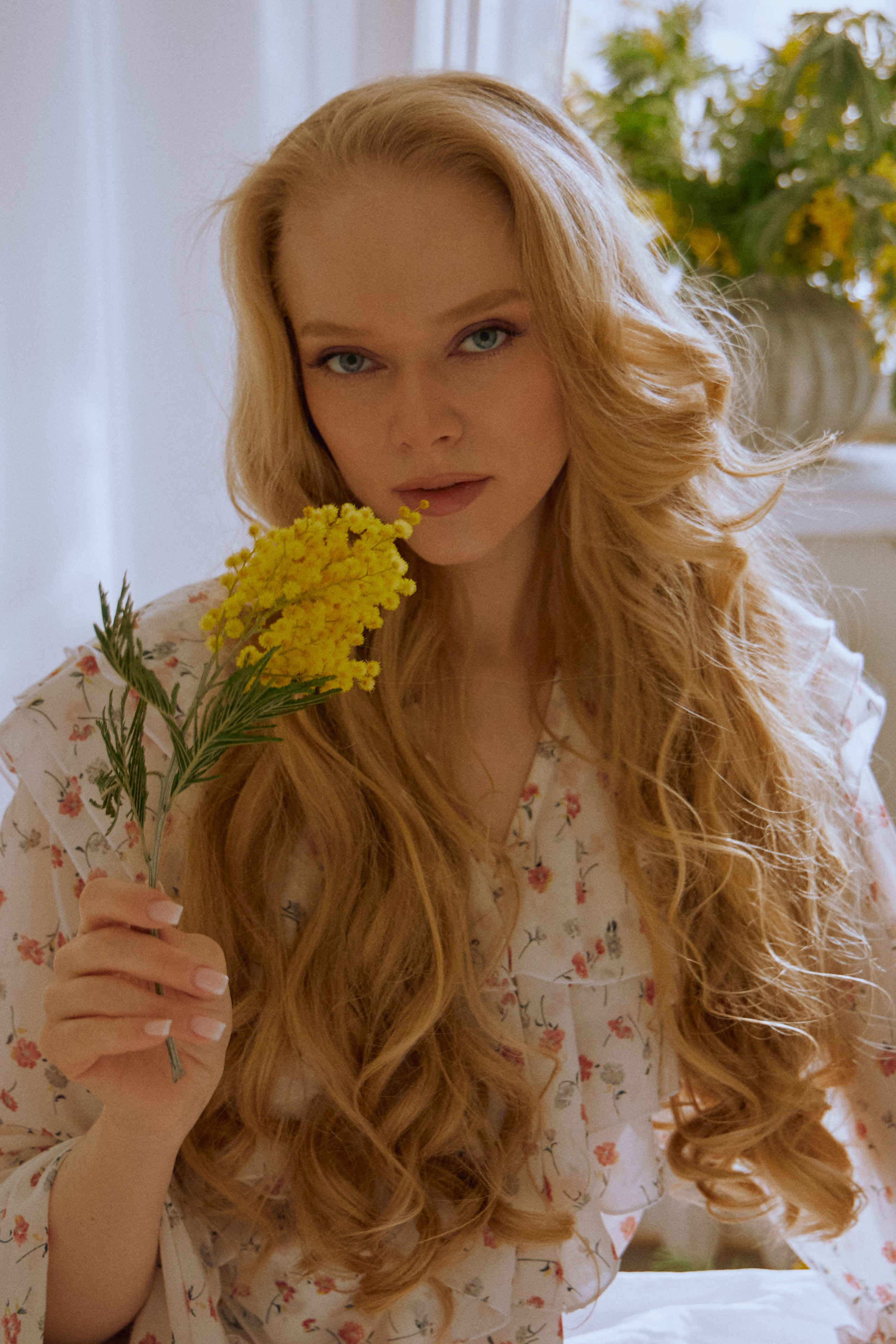 Катя в «Ля Мезон». Екатерина Богданова — портретный фотограф в Екатеринбурге | контент фото и видео съемка для бизнеса