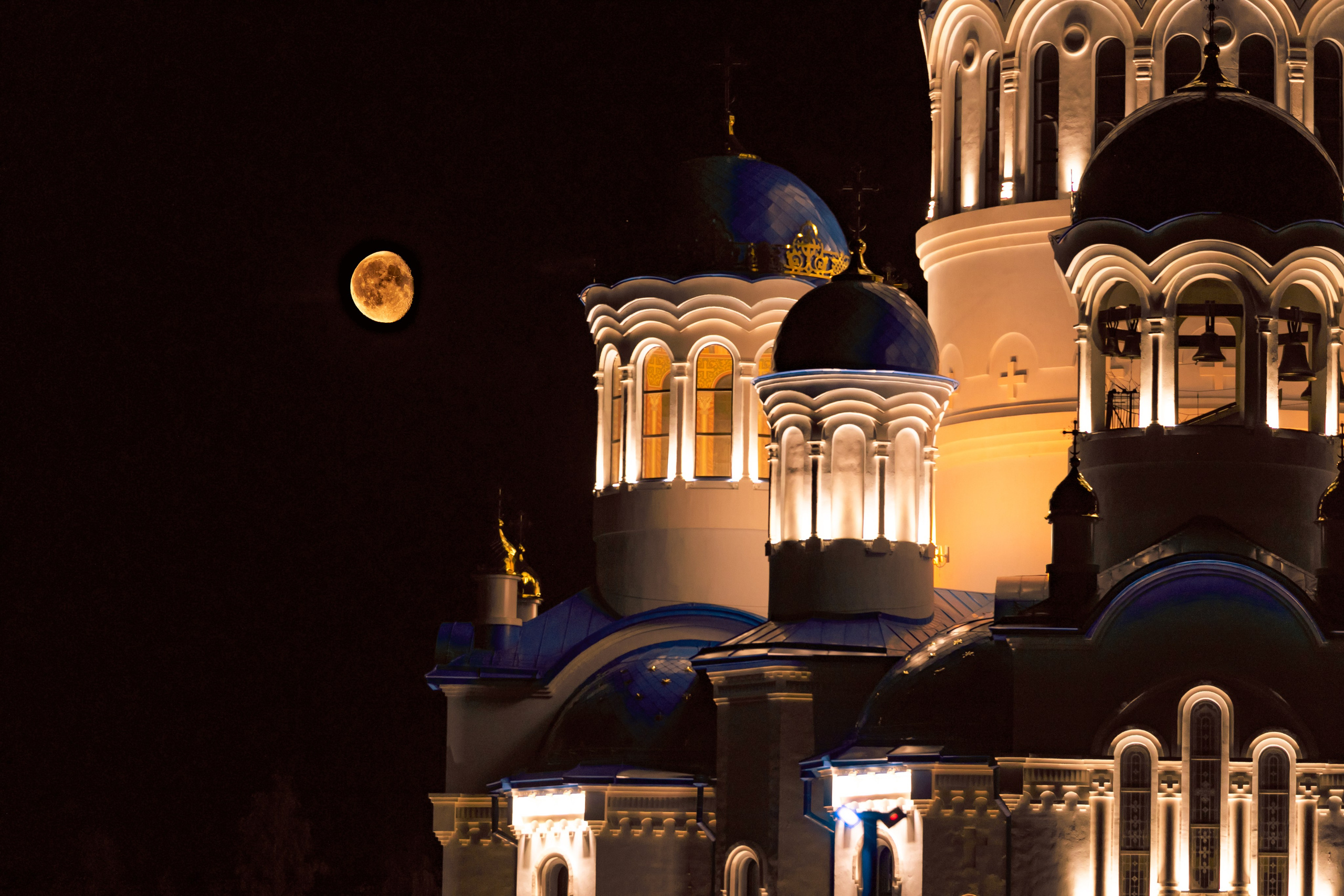 Город в ночи. Фотограф Елена Вишневская (Ушакова) Нефтеюганск, Сургут, Тюмень