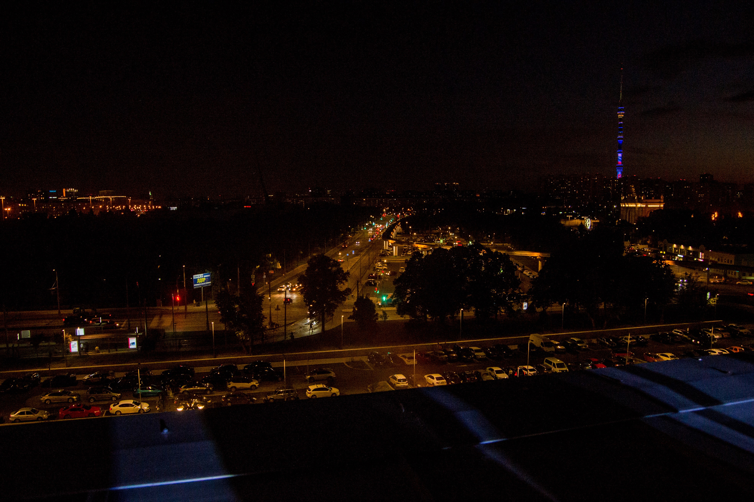 Jukebox trio, Рабочий и Колхозница, 1.09.19. Фотограф Медведева Полина