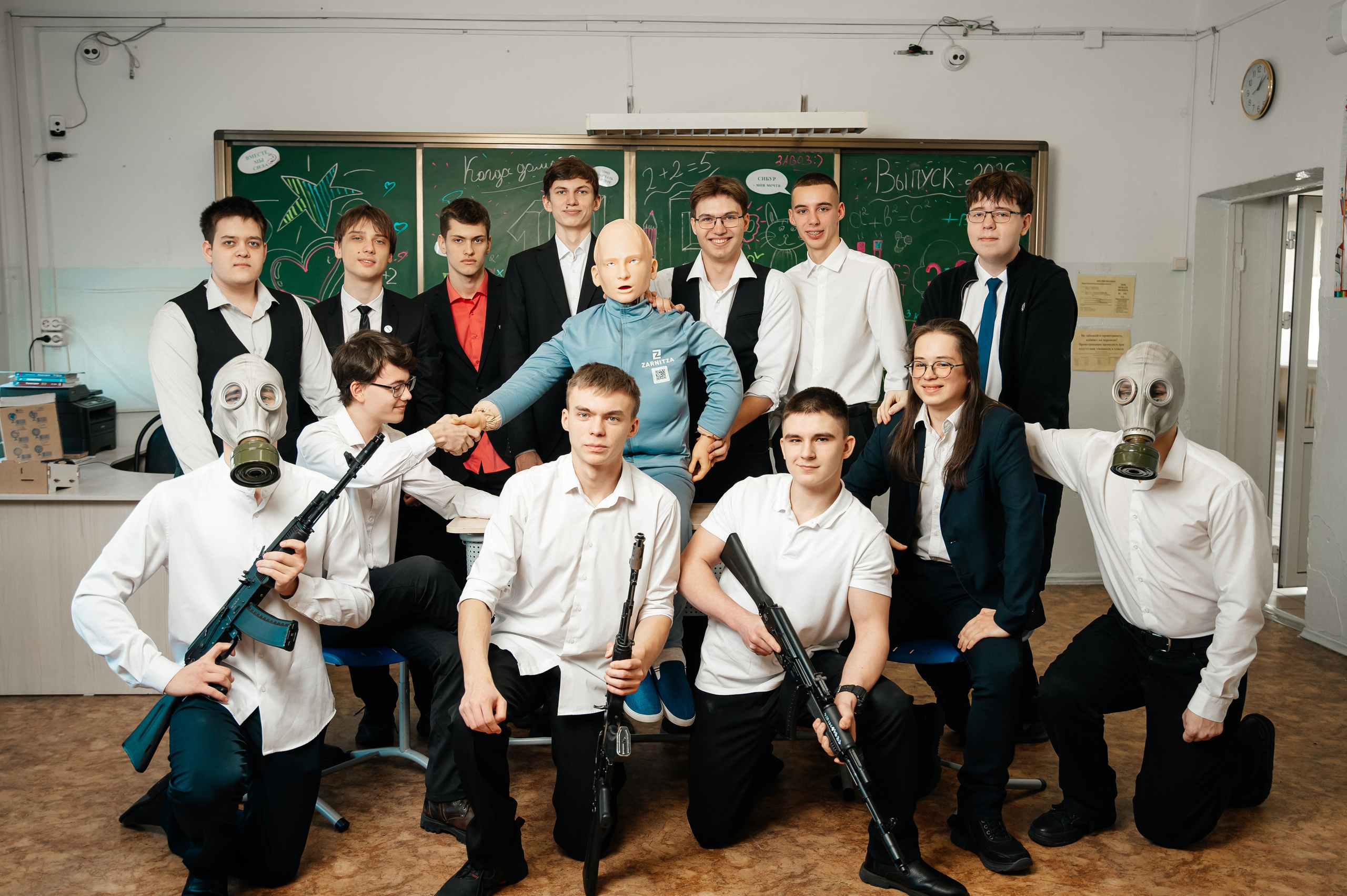«В школе» 11 классы. Школьный фотограф в Свободном Анастасия Косицына