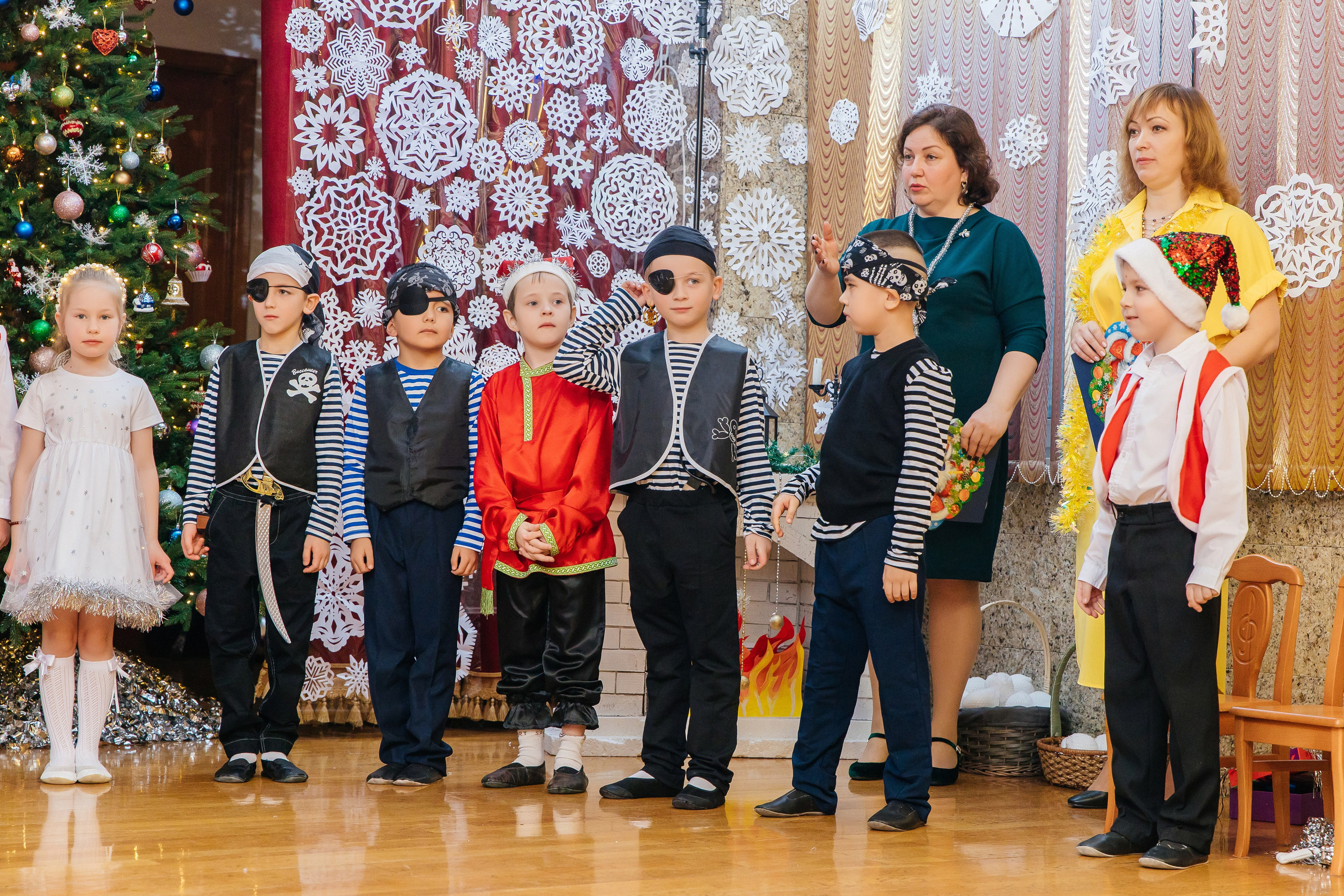 Детский сад № 93 — Утренник (20.12.2024). Свадебный и семейный фотограф Крамар Наталья