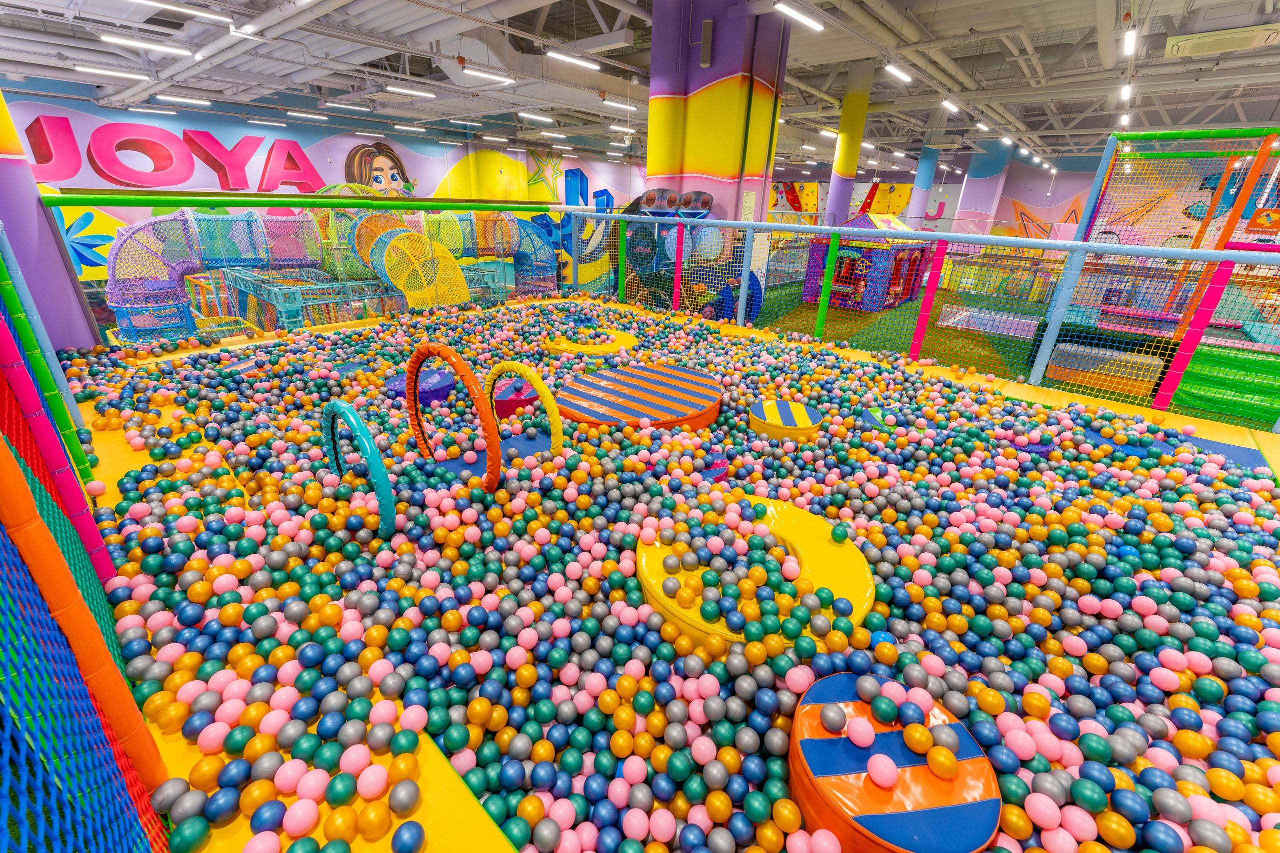 Парк развлечений Joki Joya Лефортово. Интерьерный фотограф Александра Солдатова