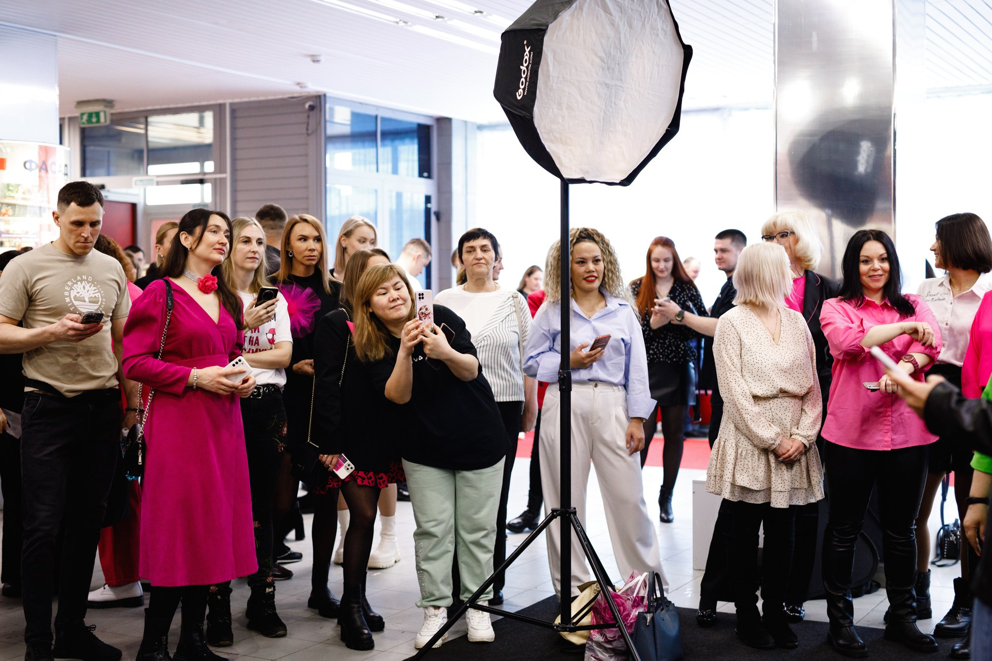 EWA Product. Бизнес фотограф в Новосибирске Александр Рощин