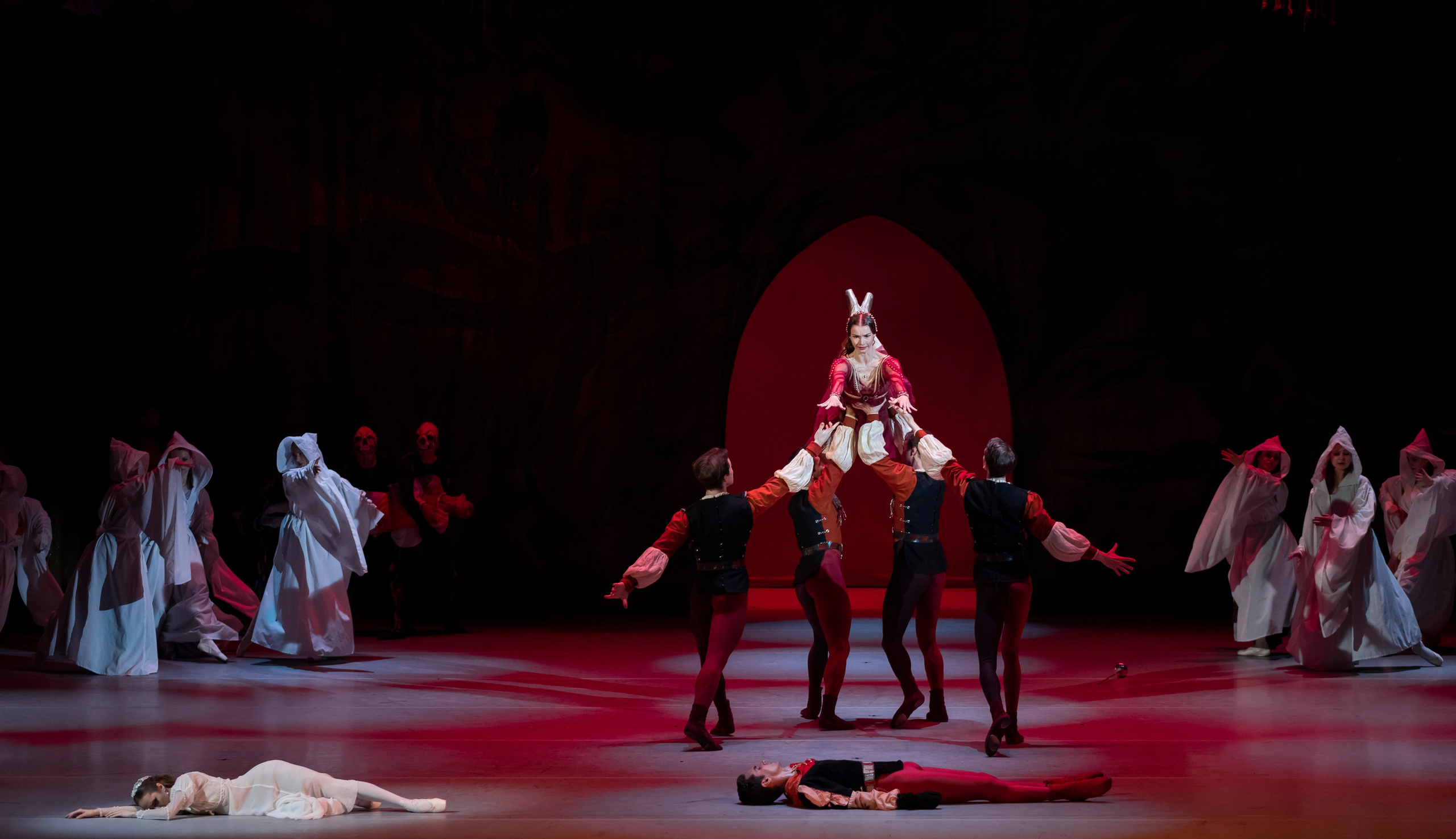 Ромео и Джульетта. Балет Наталии Касаткиной и Владимира Василёва. Балетный фотограф Москва Майоров Николай