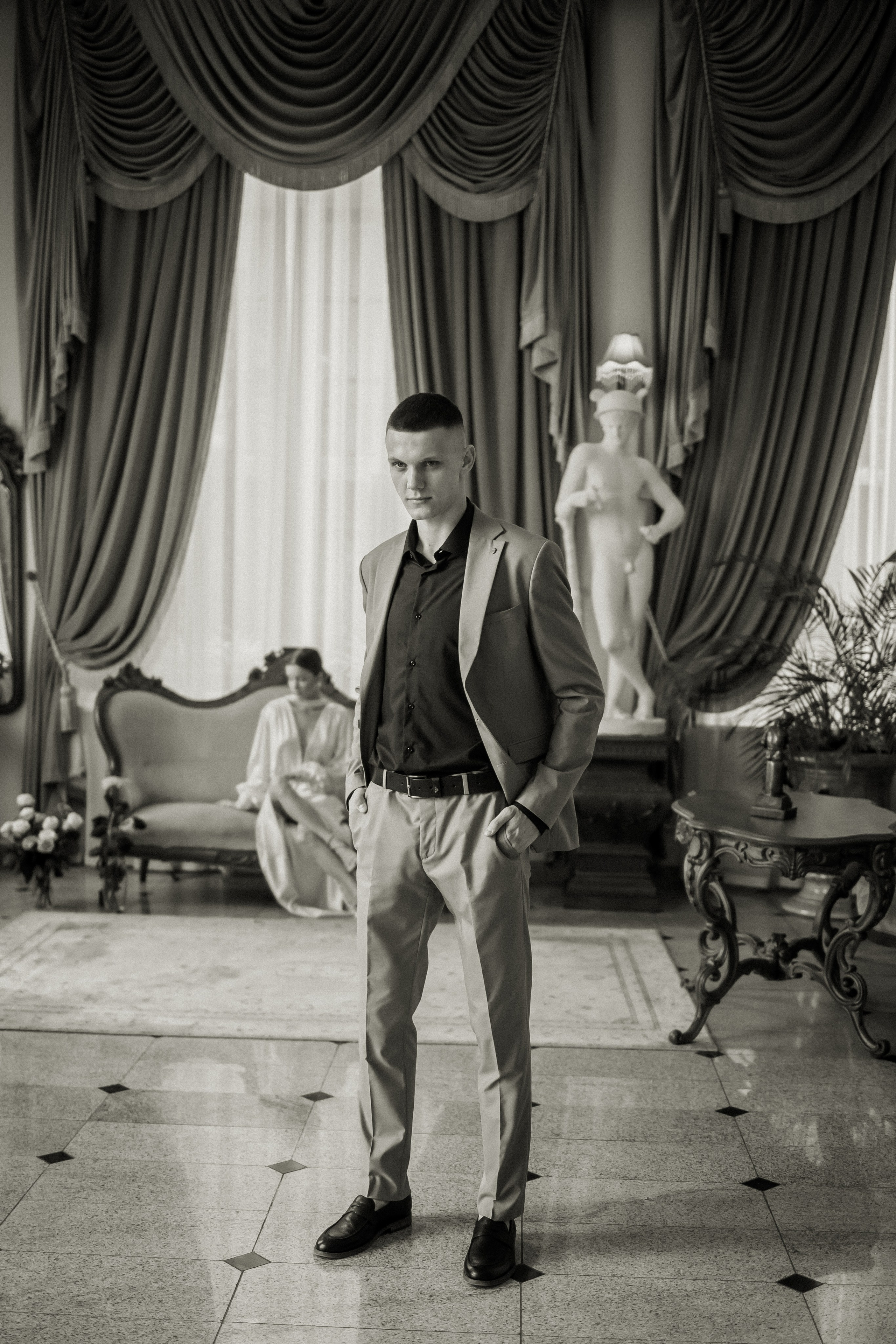 Свадебная прогулка Адель и Артём. Свадебная фотография. Арина Рубах