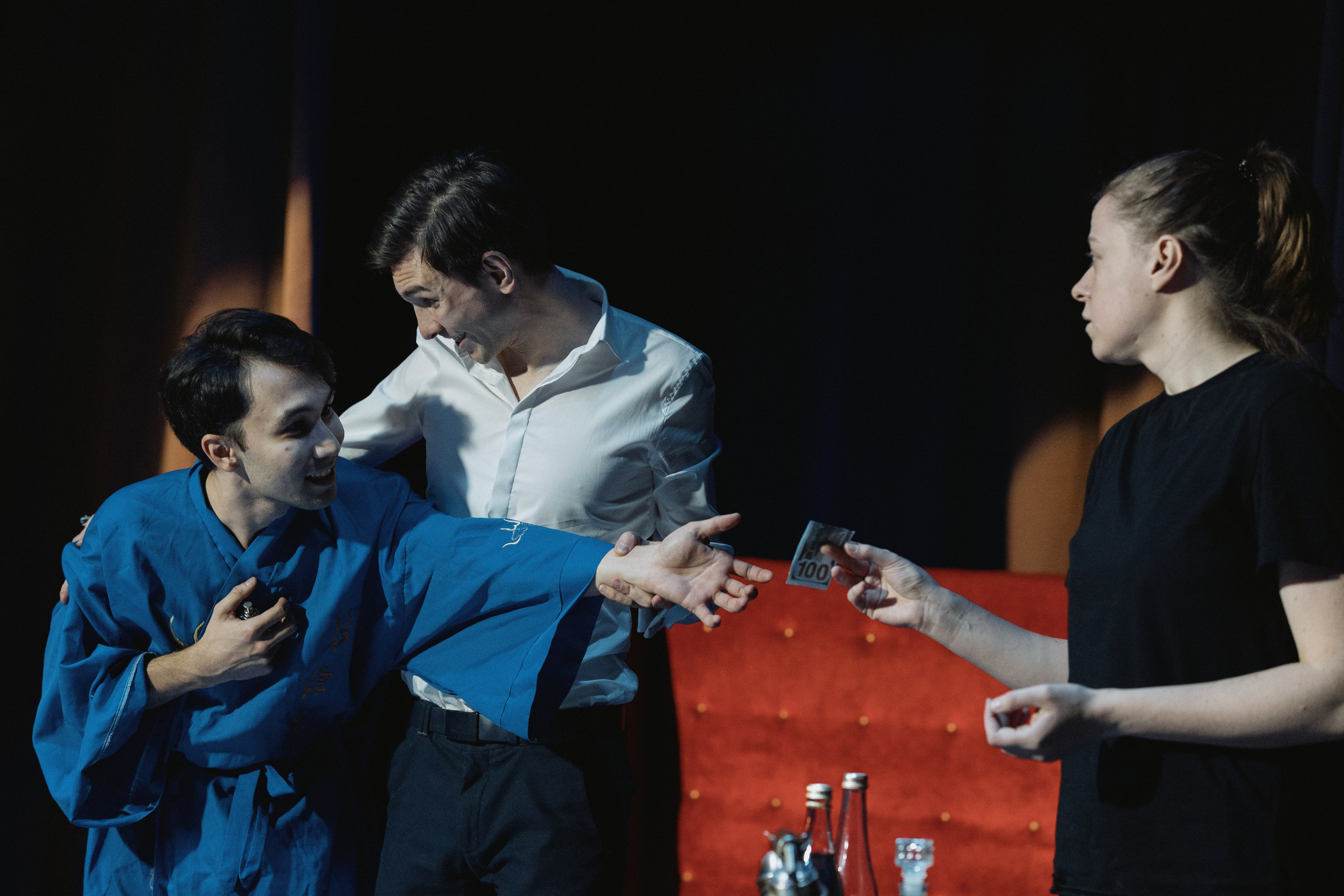 Спектакль «Зойкина Квартира». Репортажный и портретный фотограф Андрей Гаровский