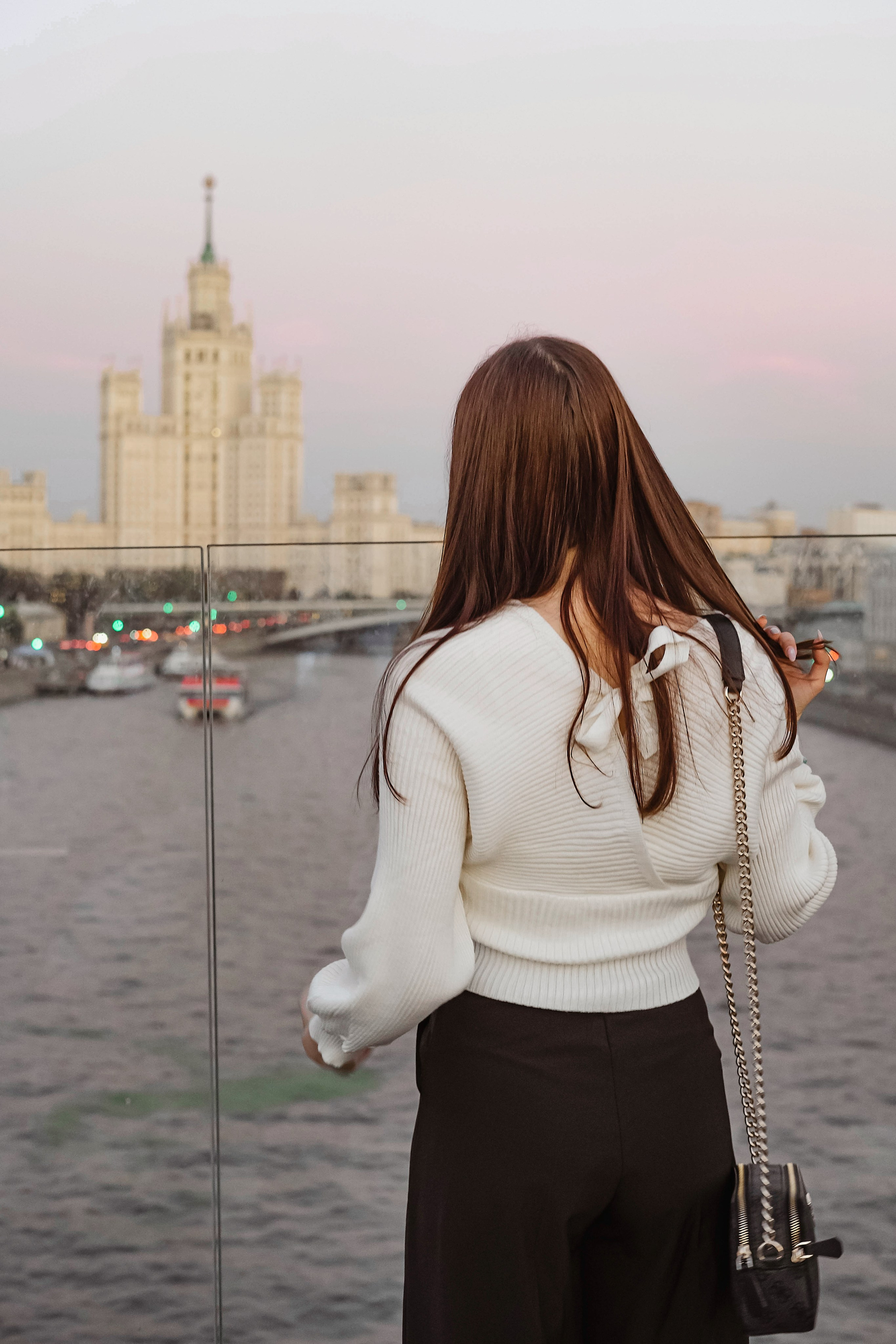 Прогулка по вечерней Москве. Свадебный и семейный фотограф в Новосибирске, Санкт-Петербурге, Москве