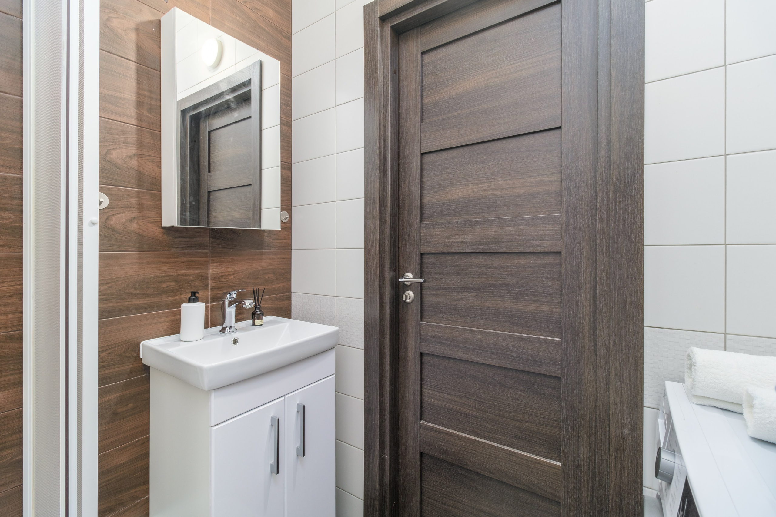 Студия, Уральская ул