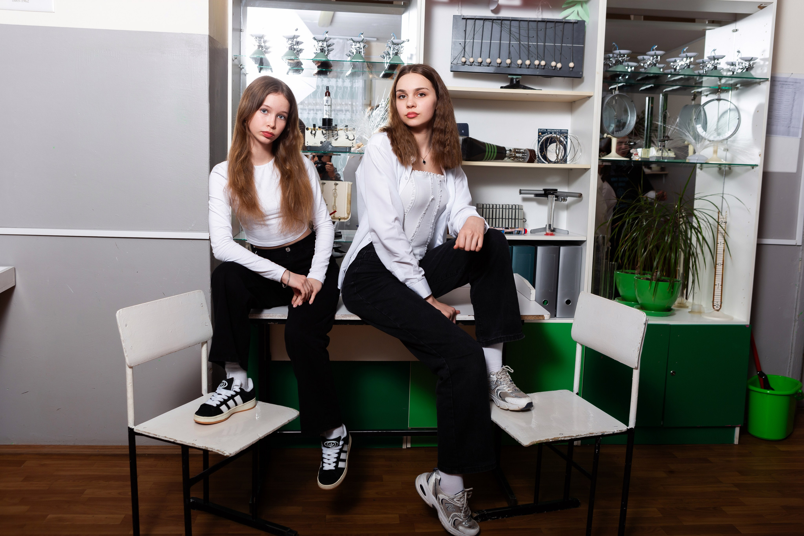 ОТВЯЗНАЯ СЪЕМКА В КЛАССЕ (9 КЛАСС). Профессиональный фотограф в Мценске и Орловской области