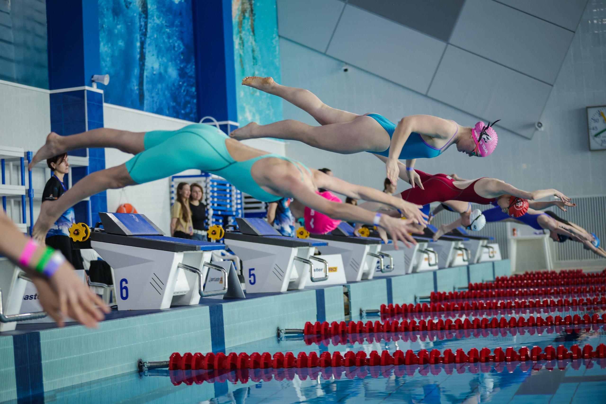 Соревнования по плаванию «Гонки ракет 2026». Александра Мельниченко/ Бегающий фотограф