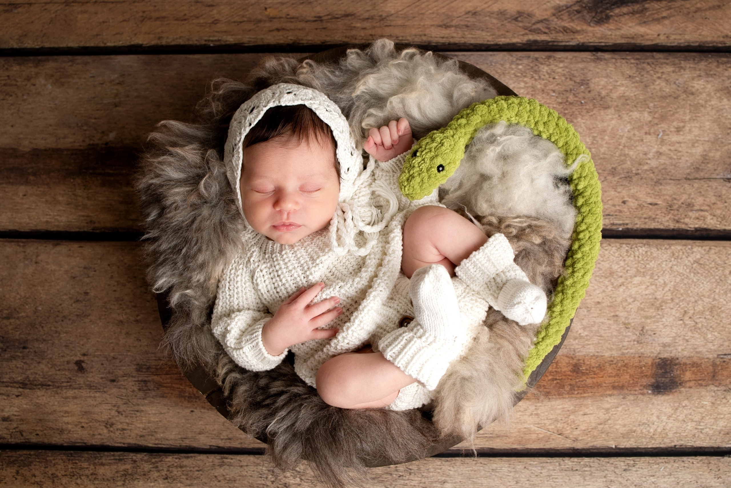 Нежная и милая фотосессия первых дней жизни Вашего ребенка в Минске. Фотограф новорождённых Минск — стоимость newborn фотосессии в Минске