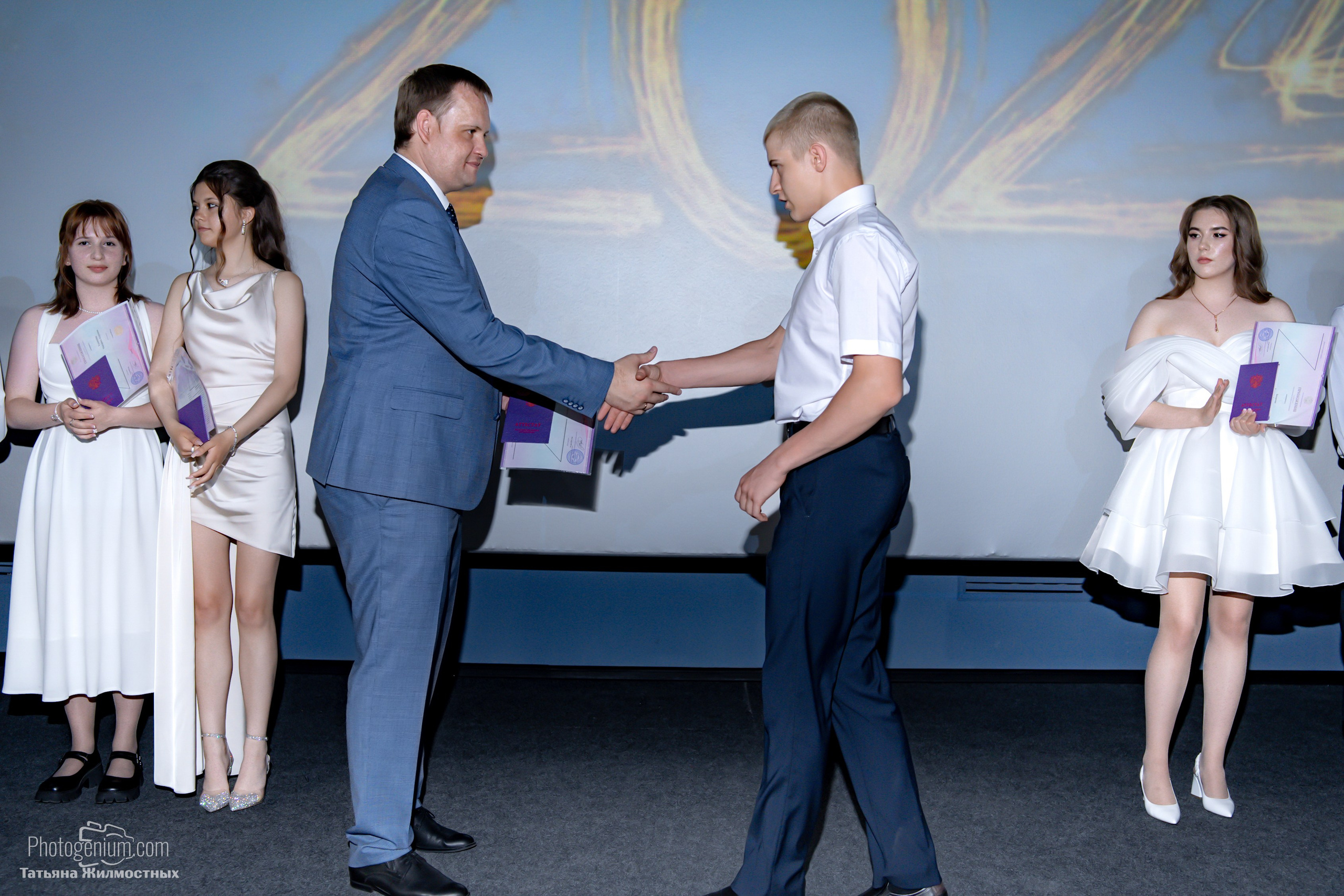 Выпускной 9"Д» класс школа № 35. Фотограф Нижний Новгород Татьяна Кейод