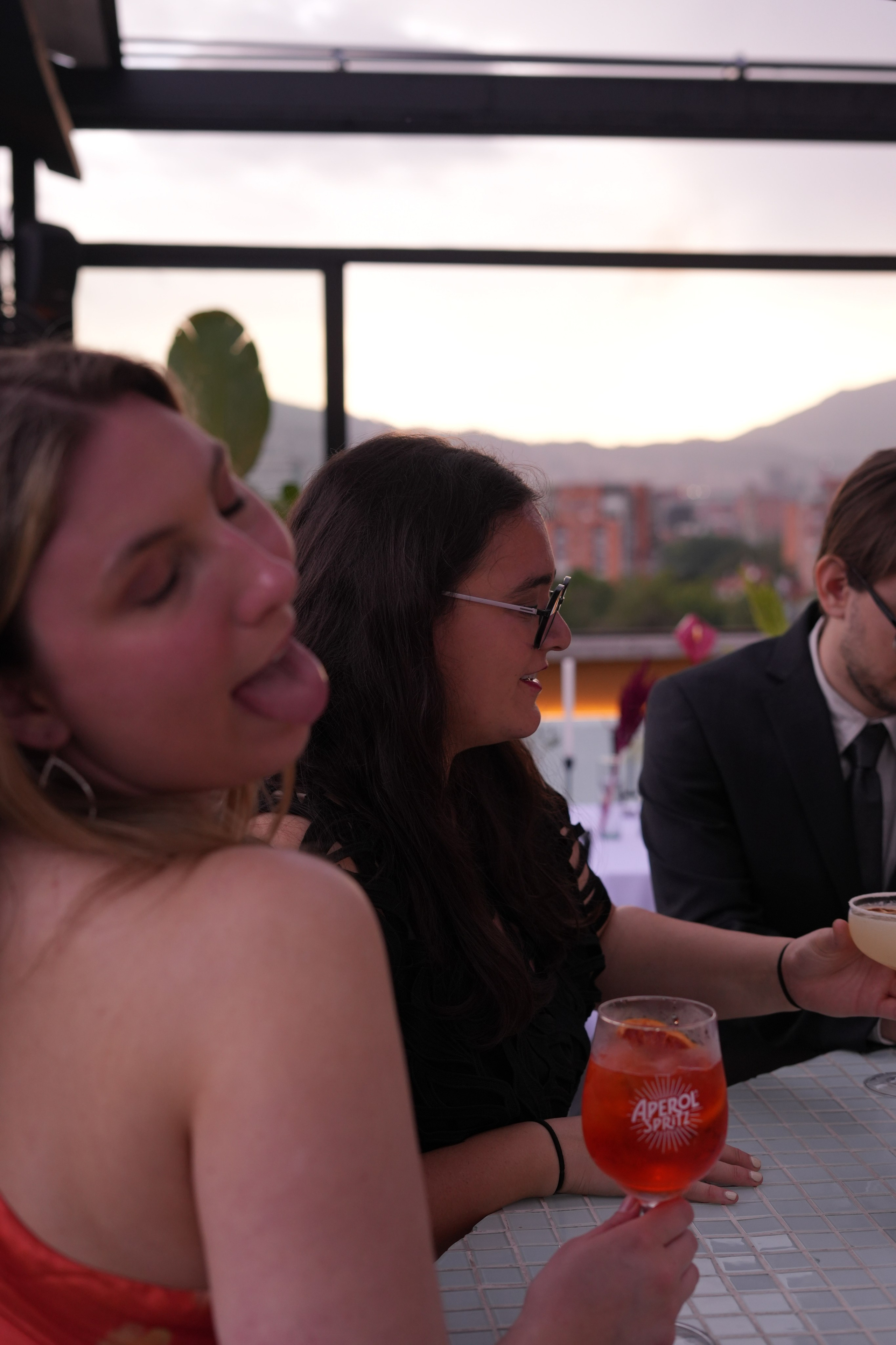 Olivia and Zack / 1 wedding day. Wedding Photographer in Barcelona and Medellin