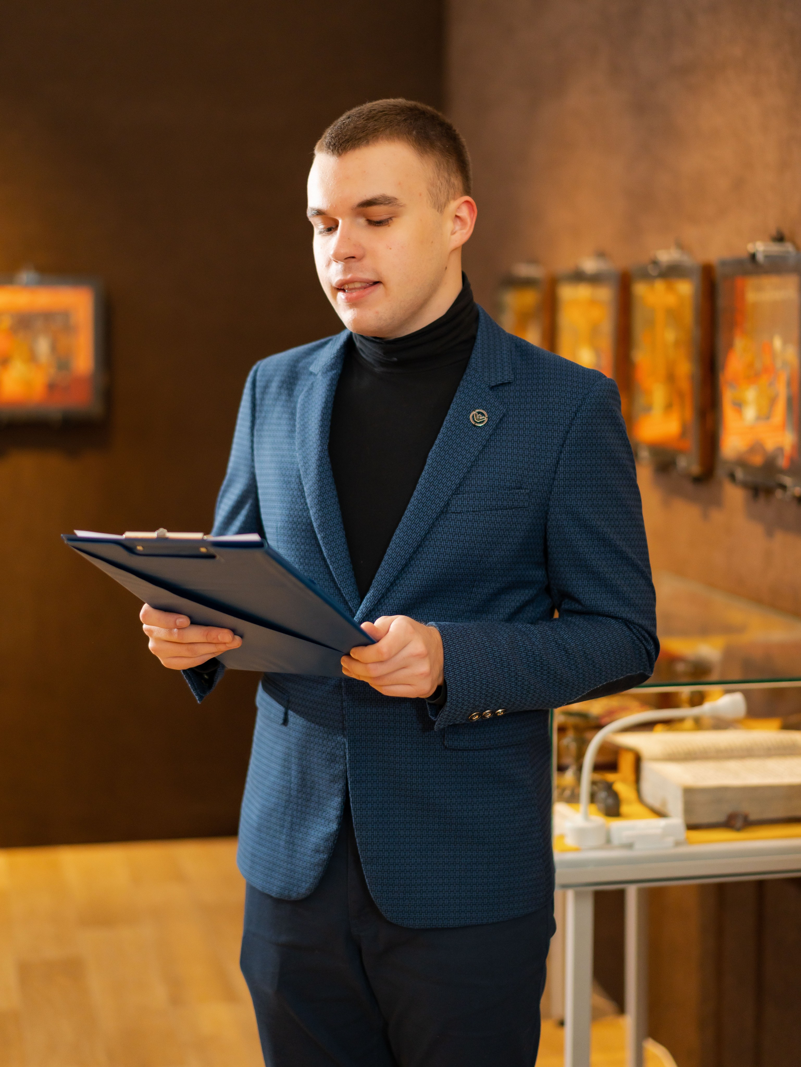 Показ одежды в рамках выставки «105. Лучшее». Фотограф Москва