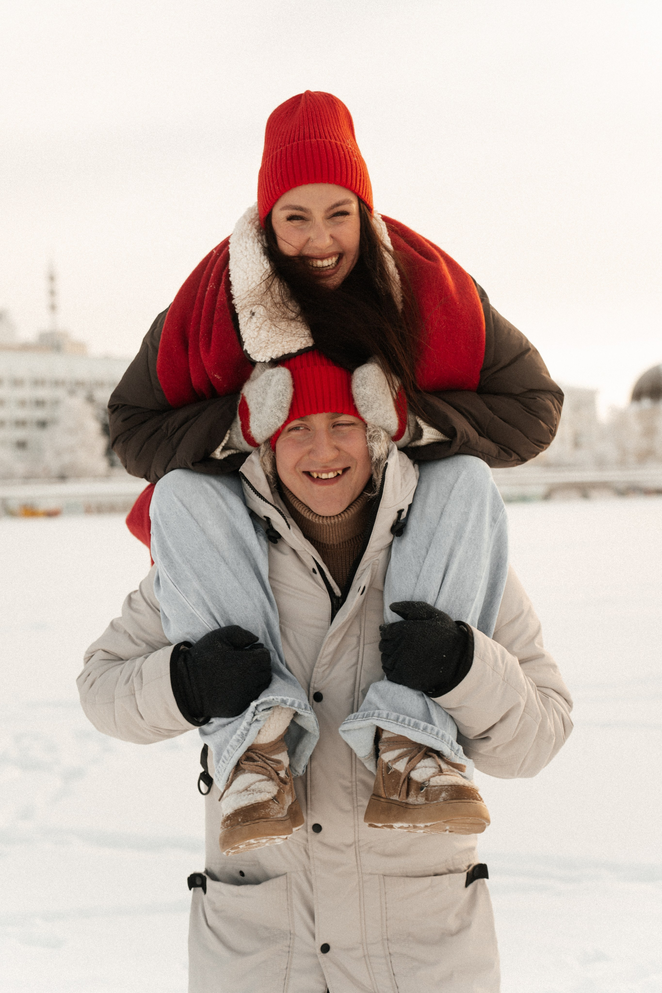 [our pulses aligned…]. Фотограф в Архангельске