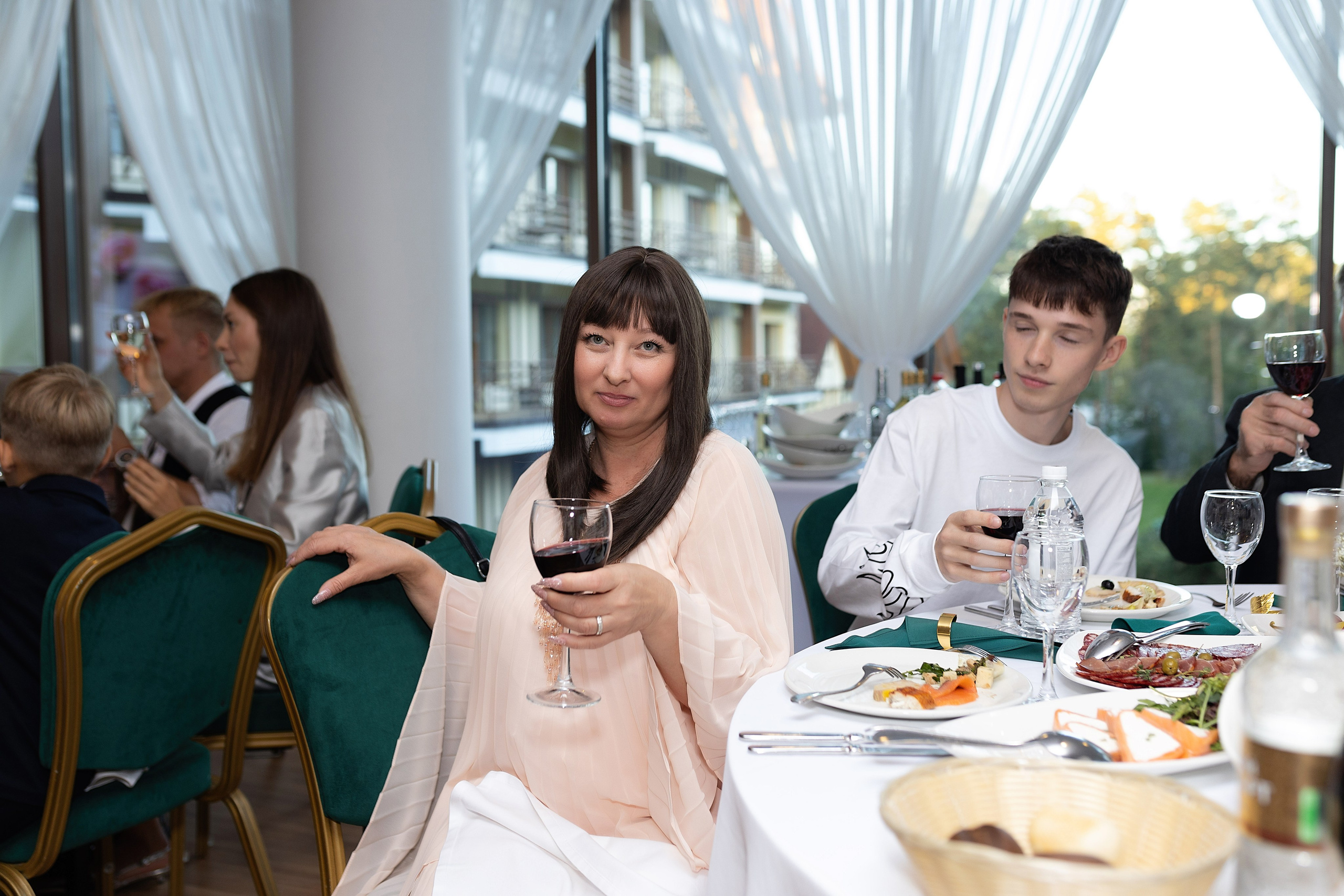 Свадебная фотосессия Никиты и Валерии. Фотограф в Железнодорожном и Балашихе