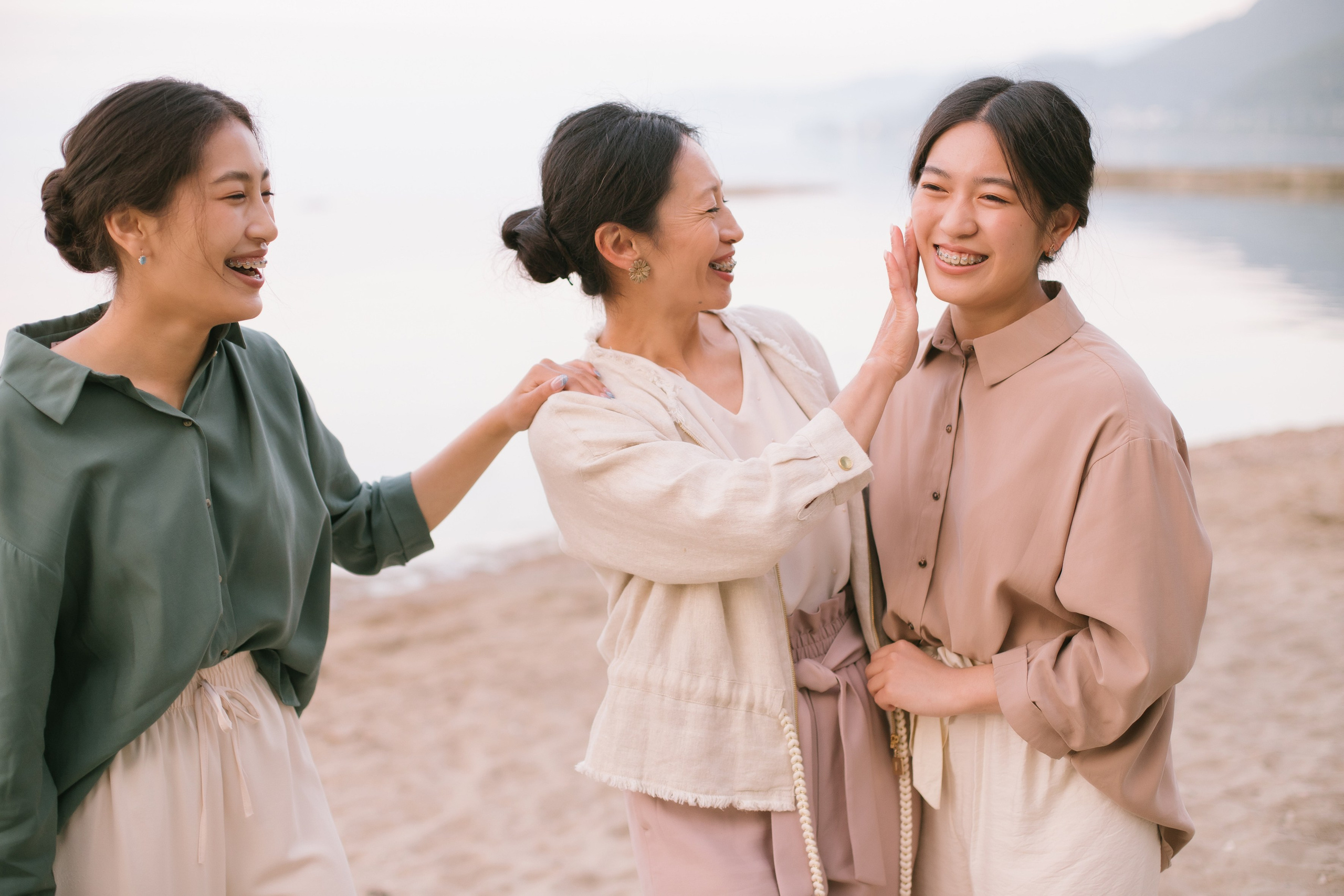 Семейная прогулка на берегу Байкала. Фотограф Наталья Кургина Слюдянка Иркутск