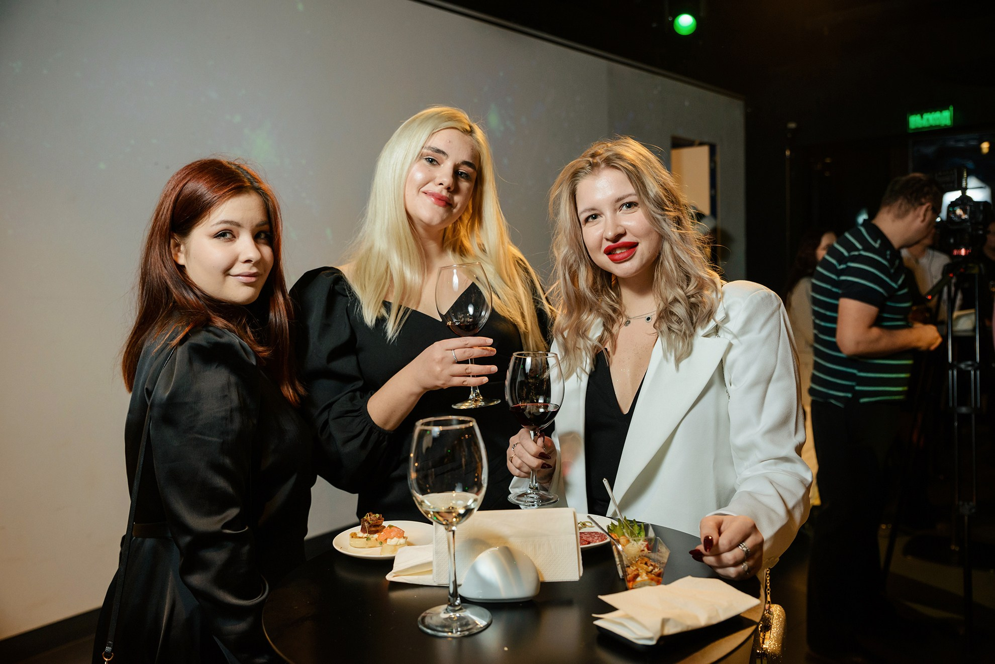 Корпоратив Жизнь Март. Константин Солодянкин — свадебный и репортажный фотограф в Екатеринбурге и Верхней Пышме