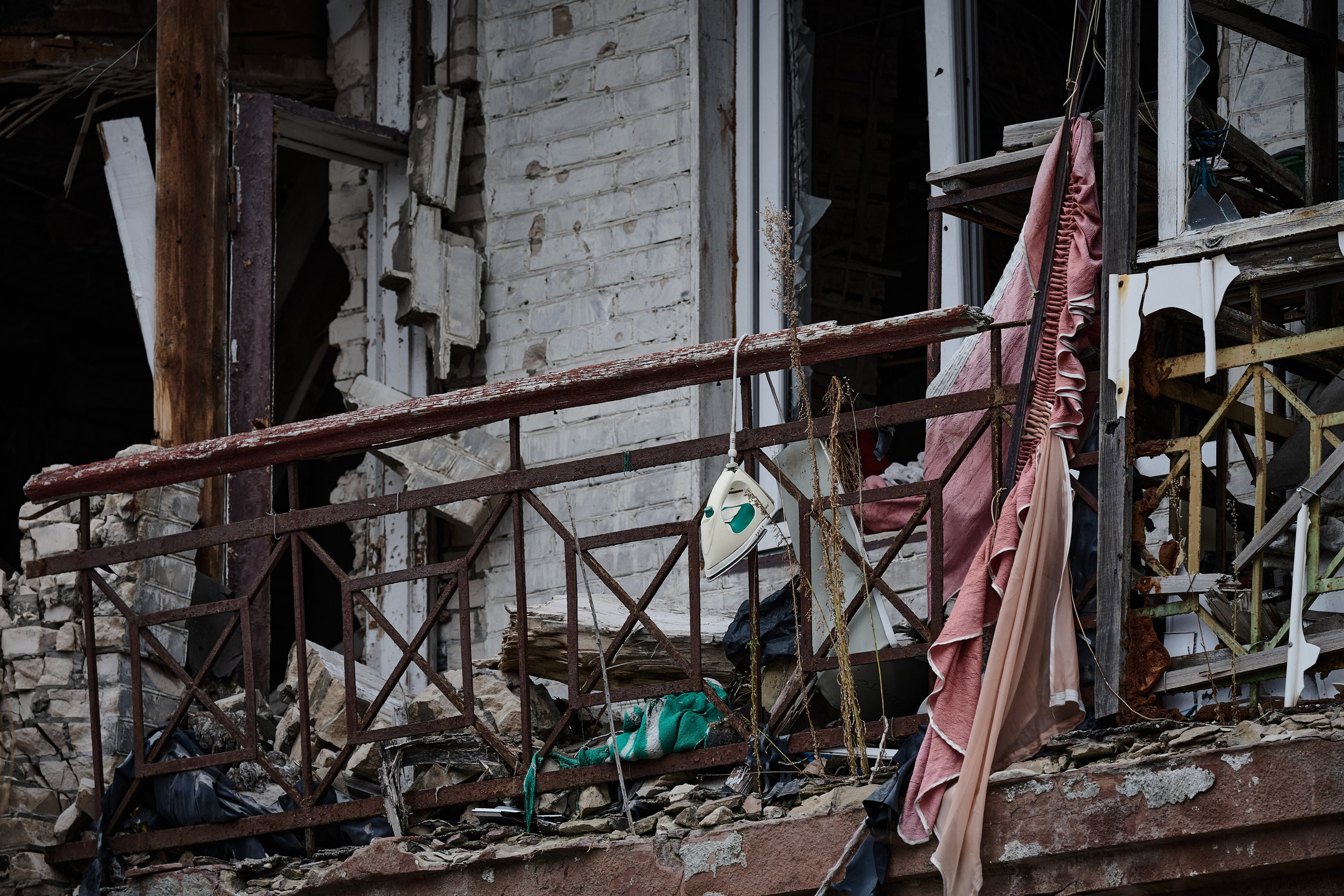 Рубежное. Декабрь 2024. Фотограф Роман Адлер