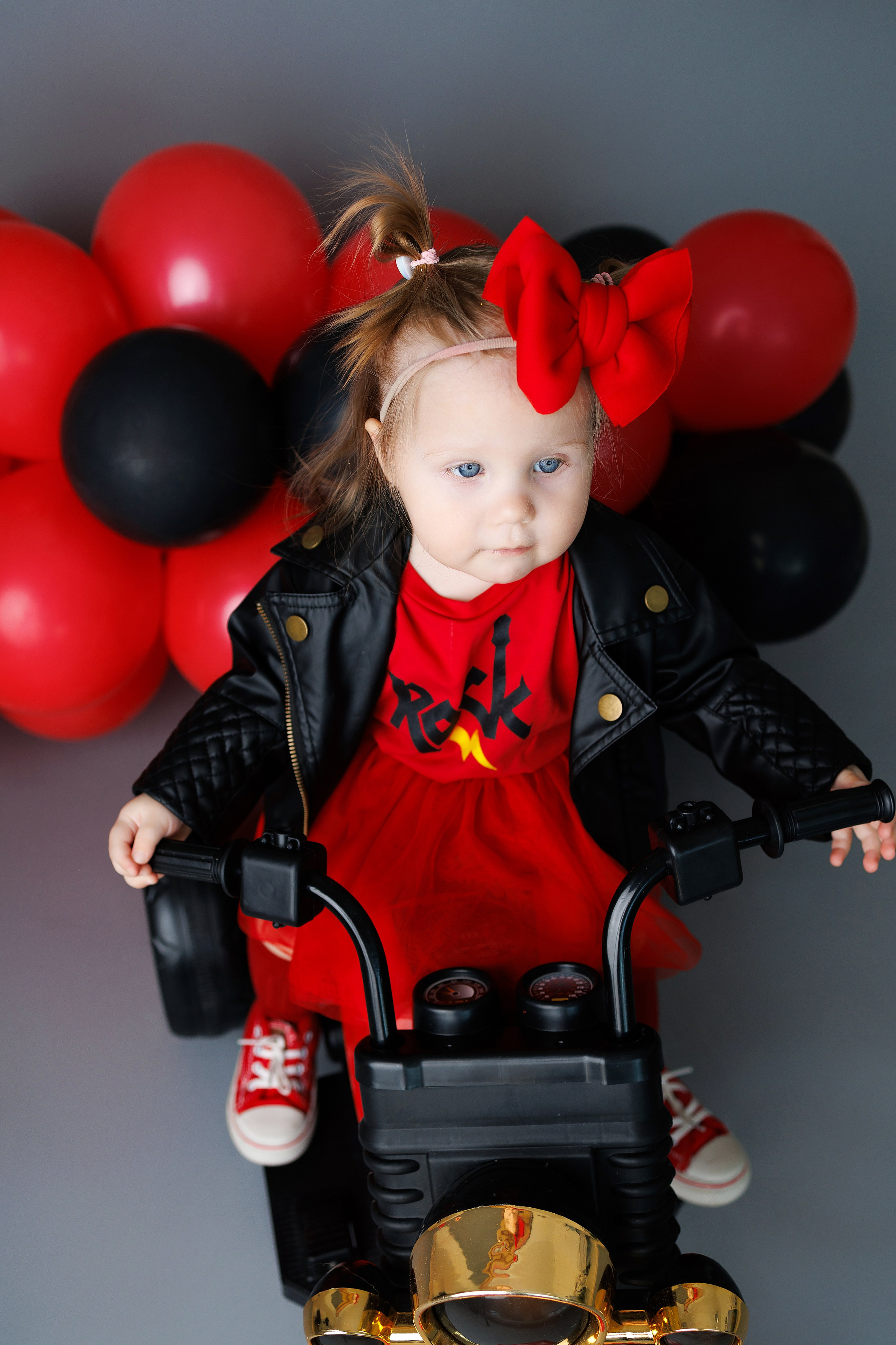 Есение 1 годик. Фотограф новорожденный малышей Новосибирск