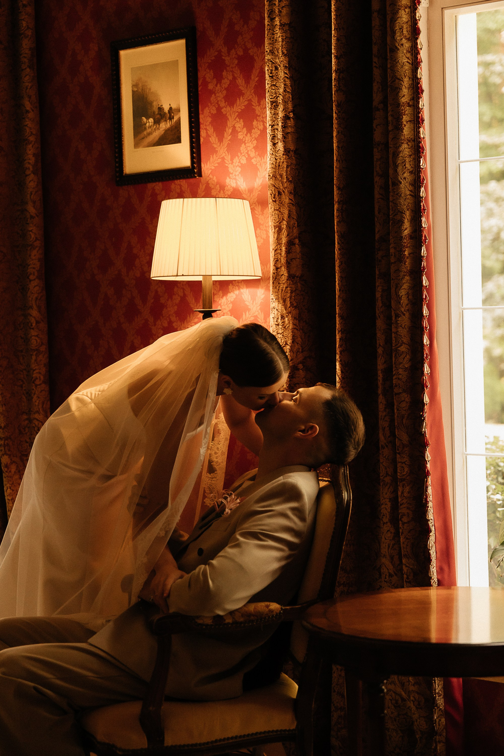 Свадьбная фотосессия в отеле Кронон (Гродно, Беларусь). Свадебный и семейный фотограф Виолетта Сидельникова. Краснодар, Россия, Беларусь, Европа