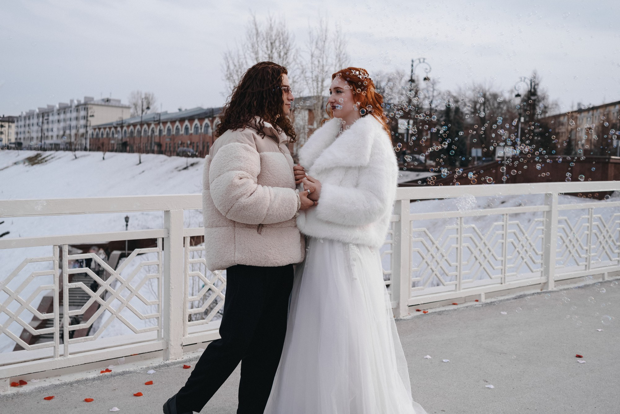 Свадебная фотосессия в Тюмени: ЗАГС, Мост Влюбленных и Монастырь | Фотограф Дарья Мустафина. Портретный фотограф Тюмень Дарья Мустафина