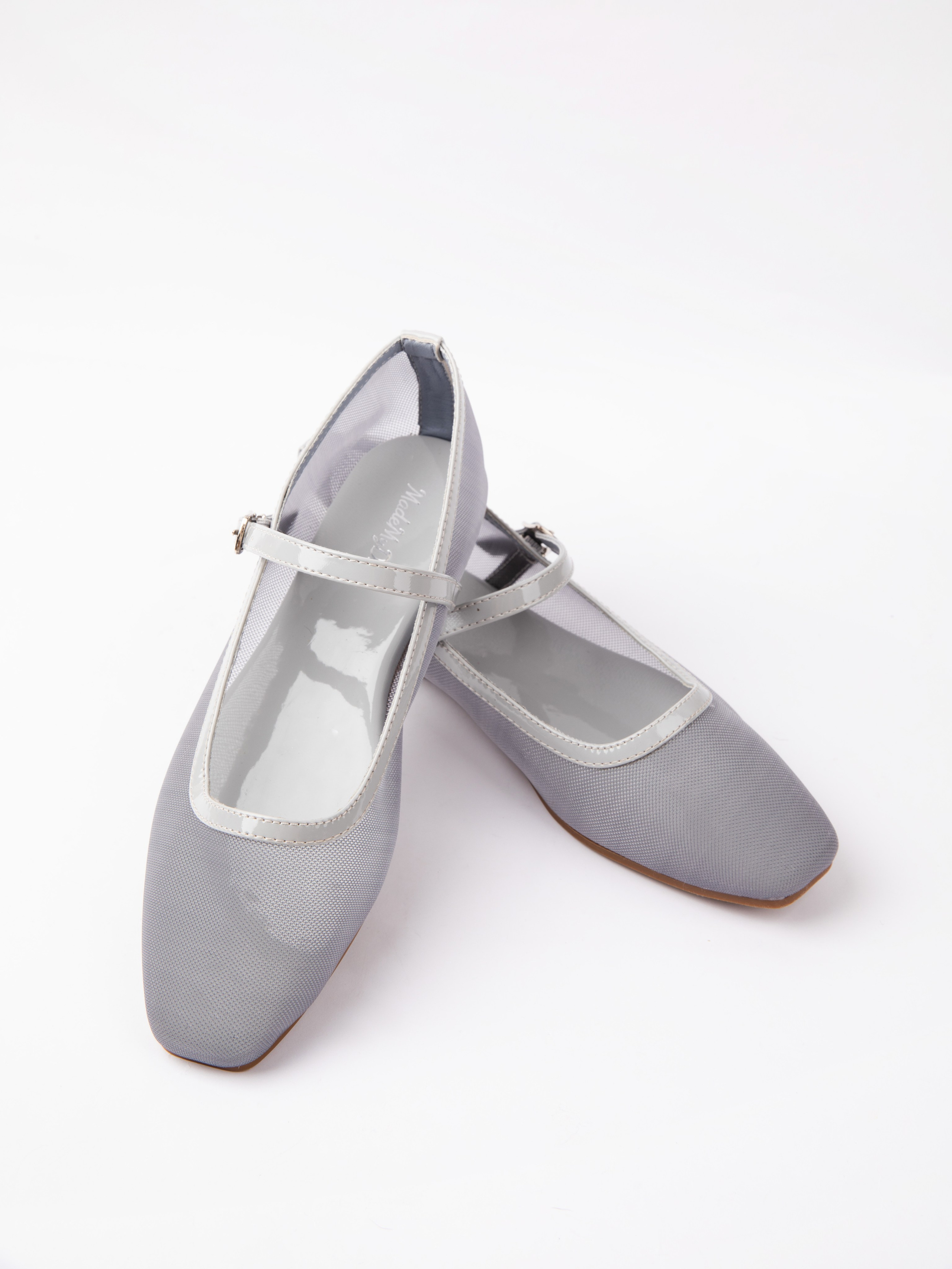 Туфли женские. Фотостудия предметной и модельной съёмки для маркетплейсов