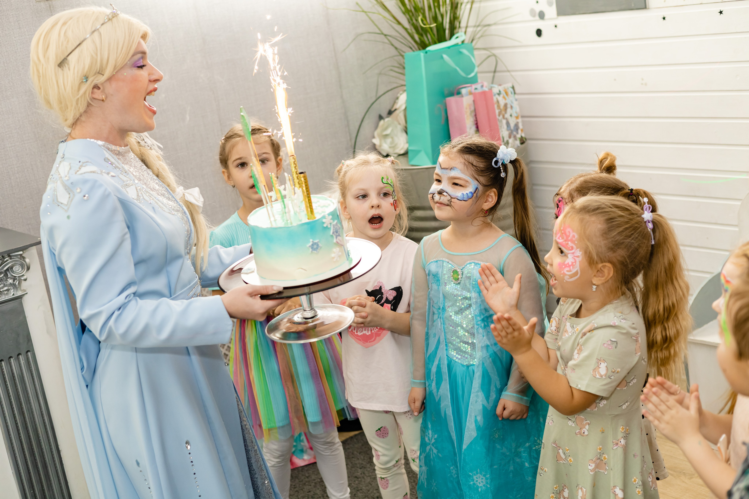 В детских лофтах. ФОТОГРАФ НОВОСИБИРСК — АЛЁНА ЖИГАЛЕЕВА