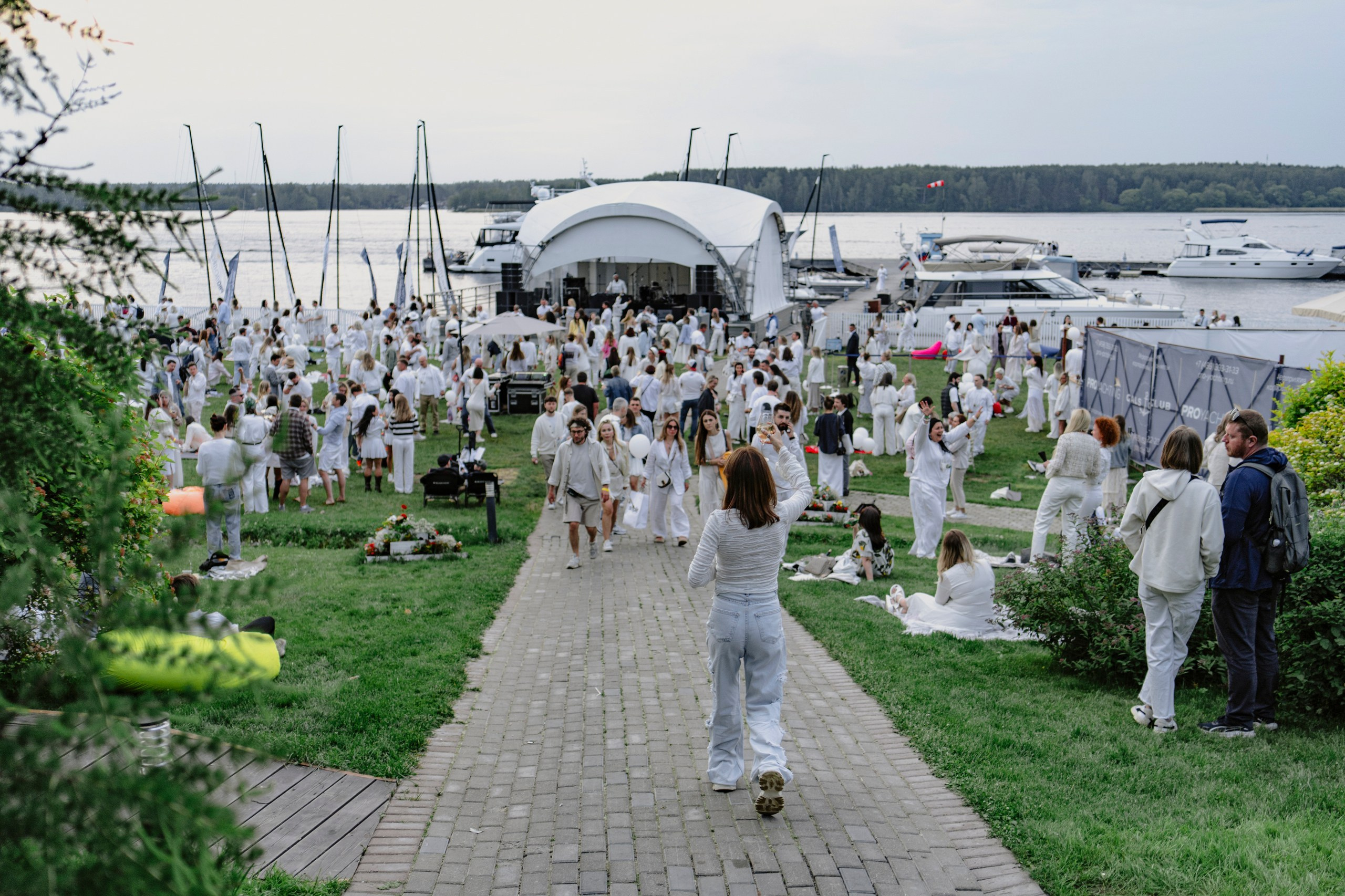 Wine wite paty 2025. Свадебный фотограф Москва