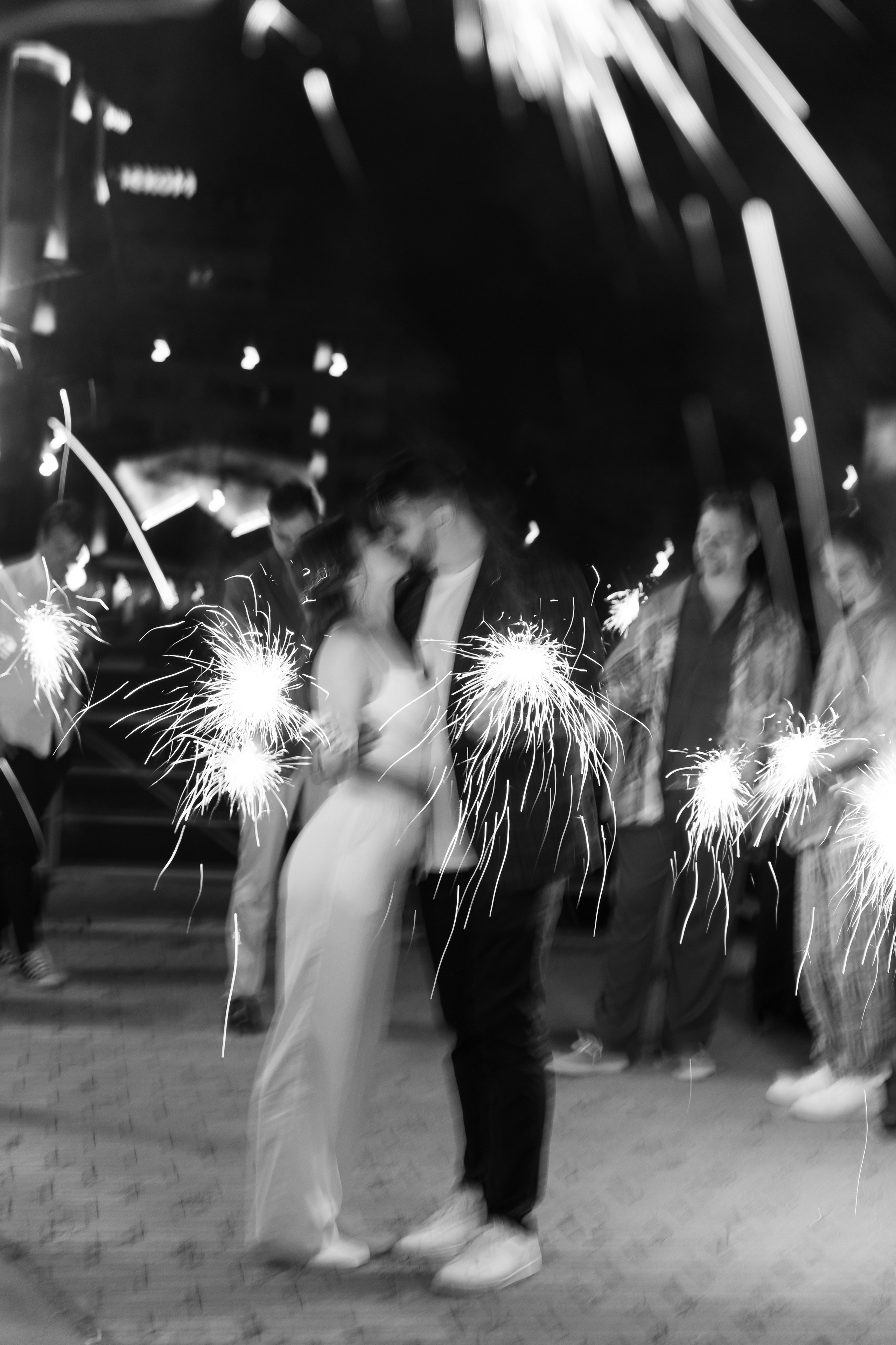 Бенгальские огни. Свадебный фотограф Калининград