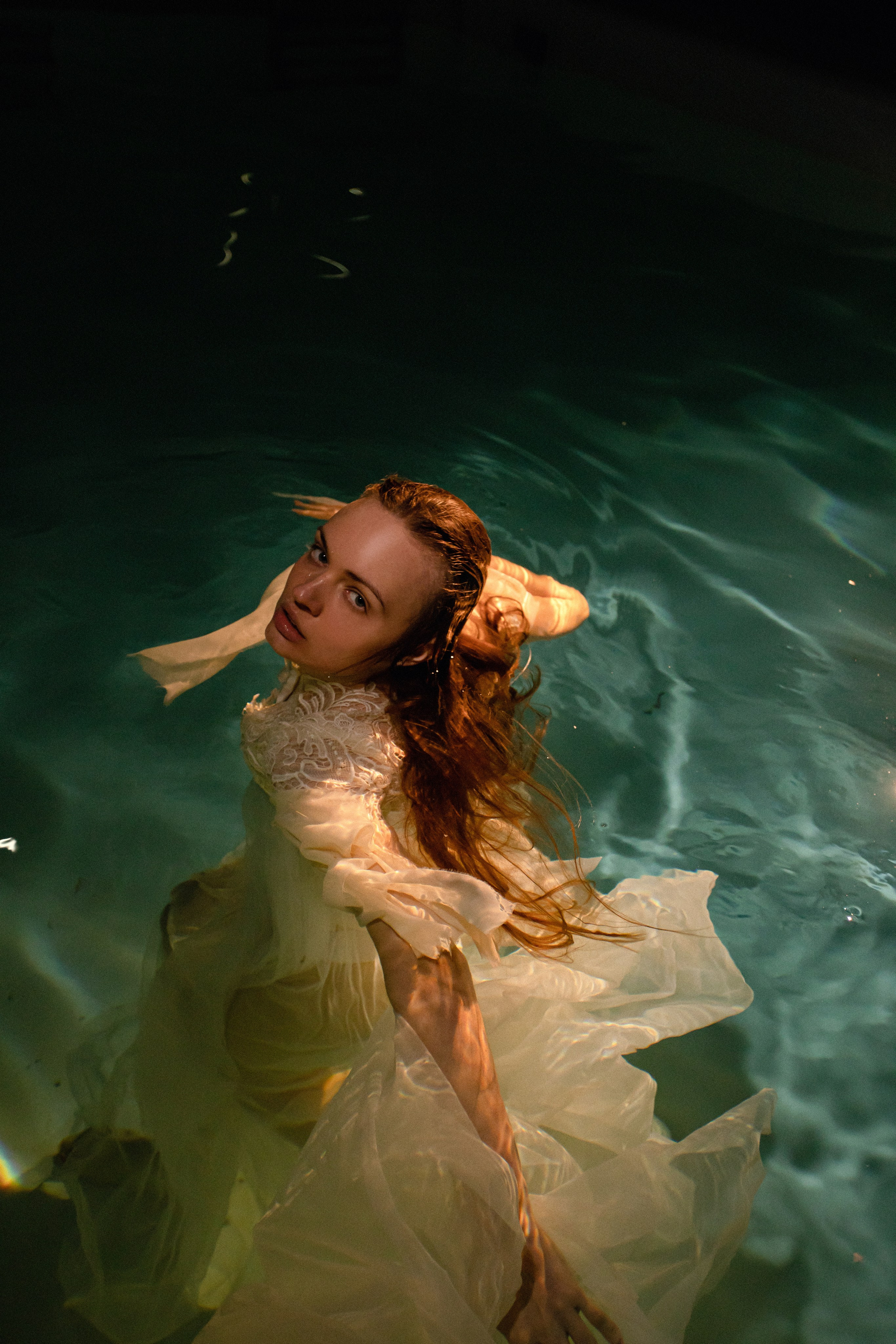 Юля. Под водой. Творческий фотограф — Минск