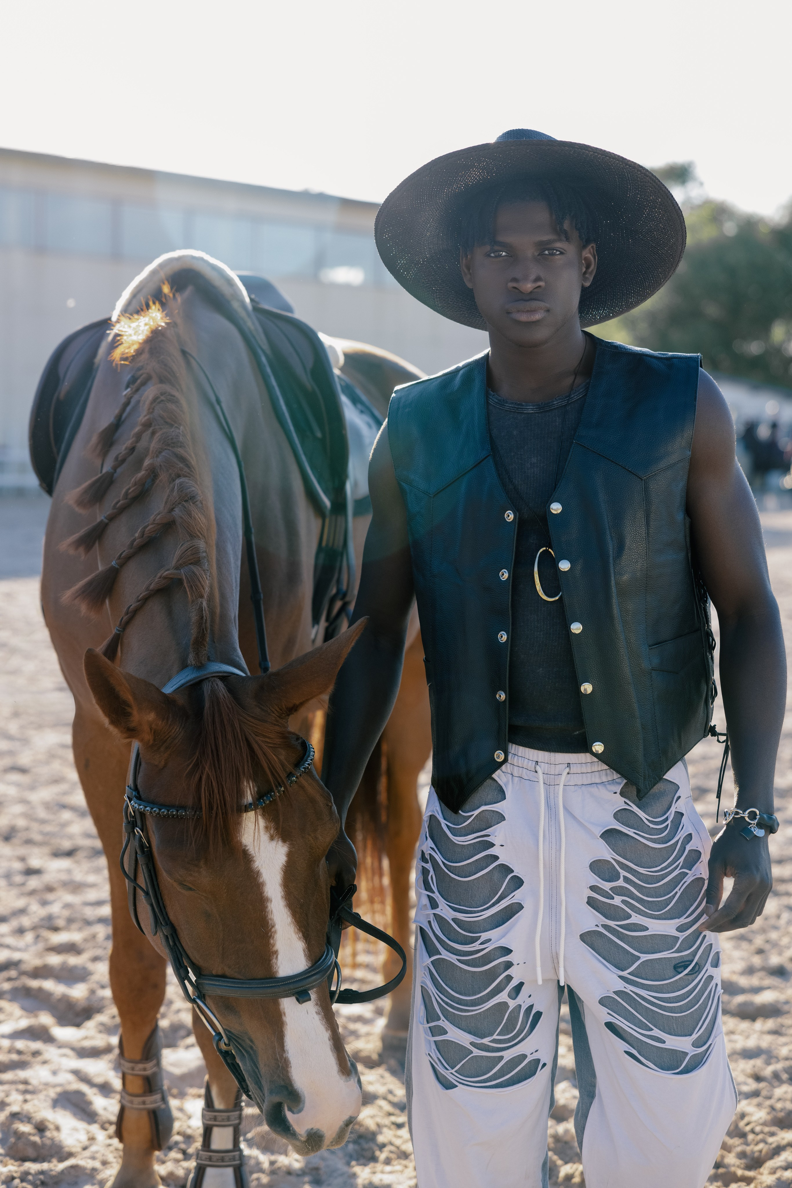 Western. Photographer. Producer. Retoucher