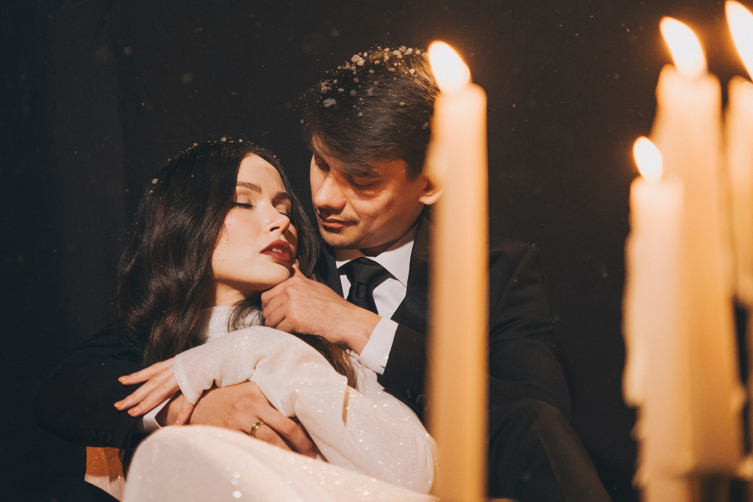 Свадебная лав стори в студии. Фотограф в Иркутске Анна Мирошникова