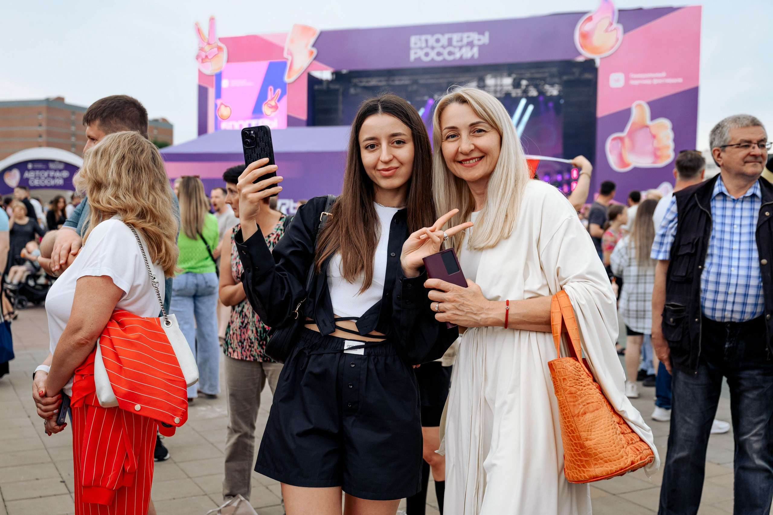 БЛОГЕРЫ РОССИИ. Максим Комаров — Профессиональный фотограф