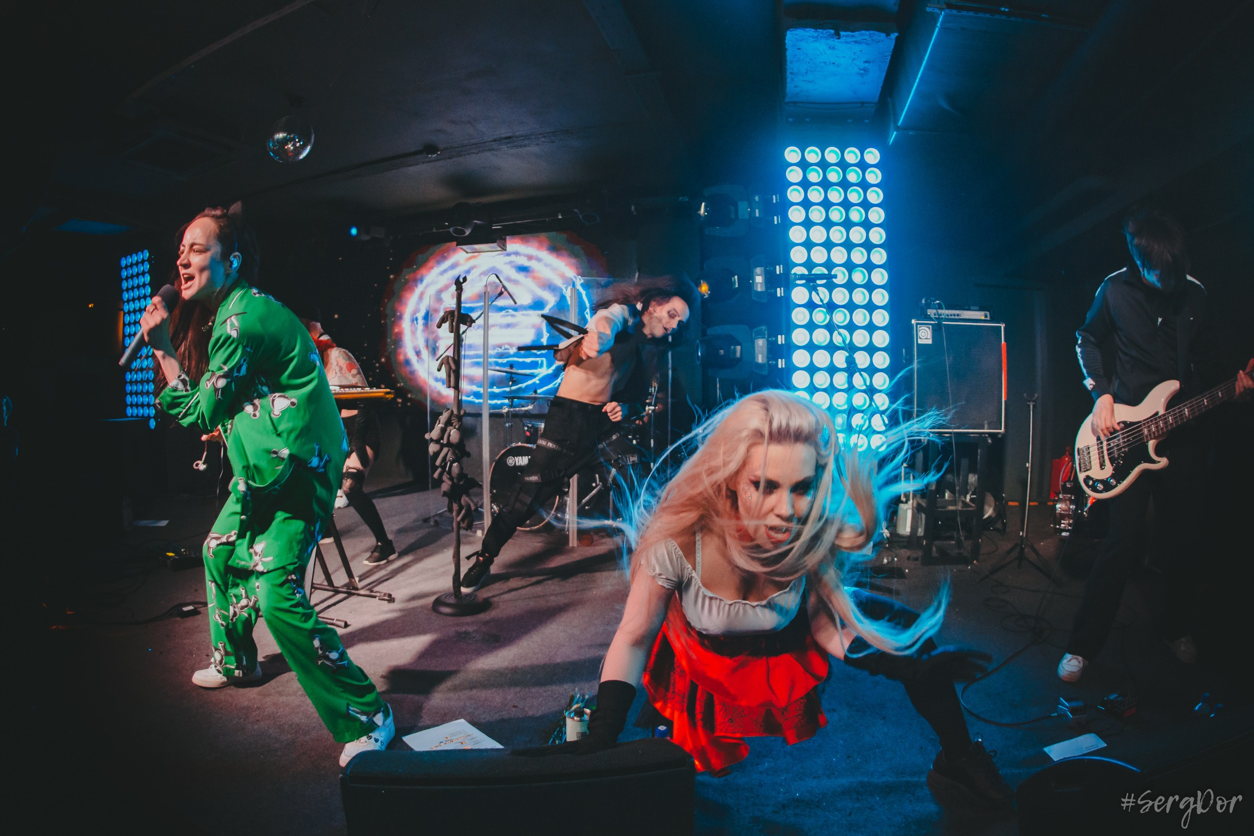 Дайте два, Мумий Тролль бар, Москва, Д2, МТ, День рождения группы, Юбилей, Люся Махова, презентация альбома, Простые радости в краю беспечных зомби, 26.11.2023, SergDor, 26 ноября 2023 года, #SergDor