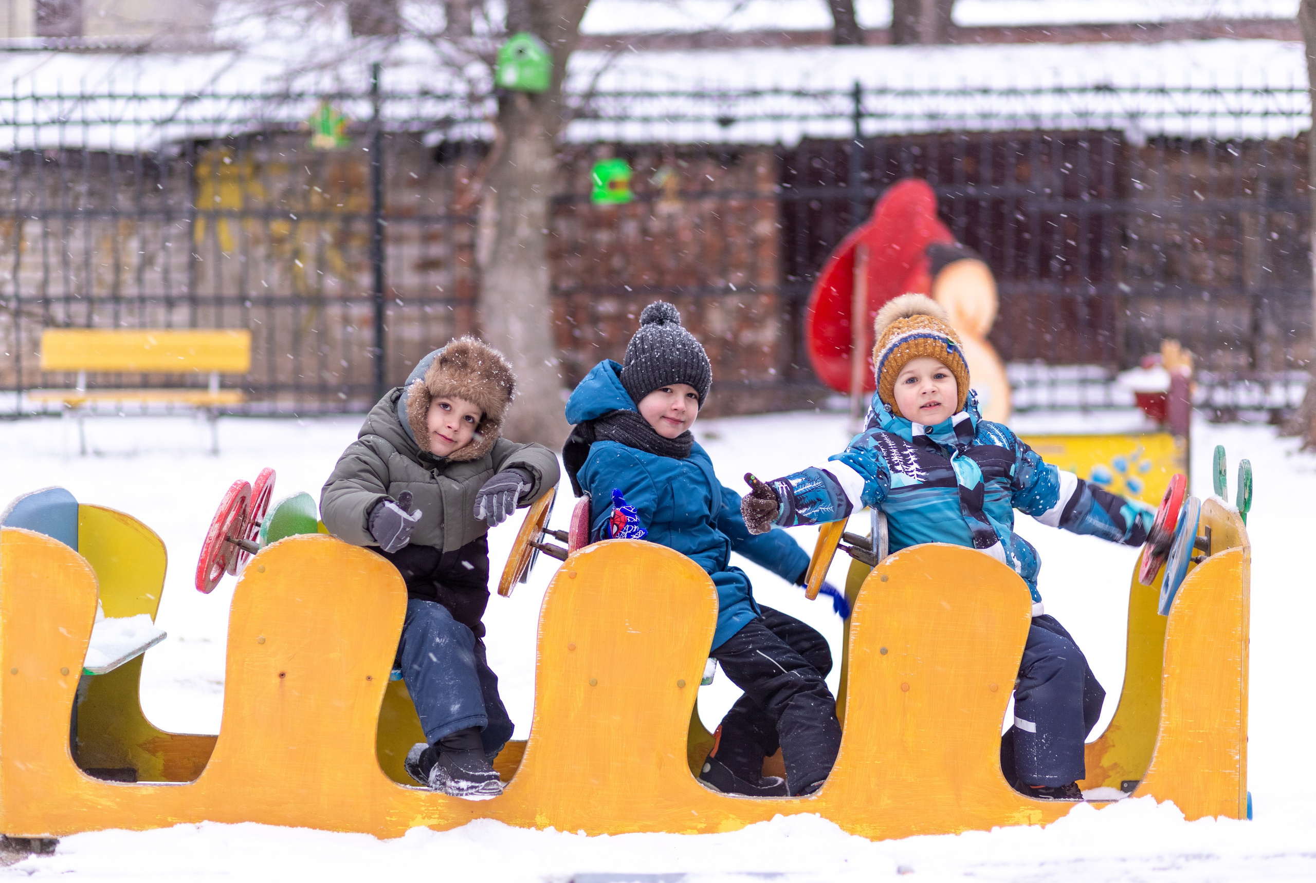 Детский сад на прогулке. Выпускные альбомы Воронеж от Веры Соколовой