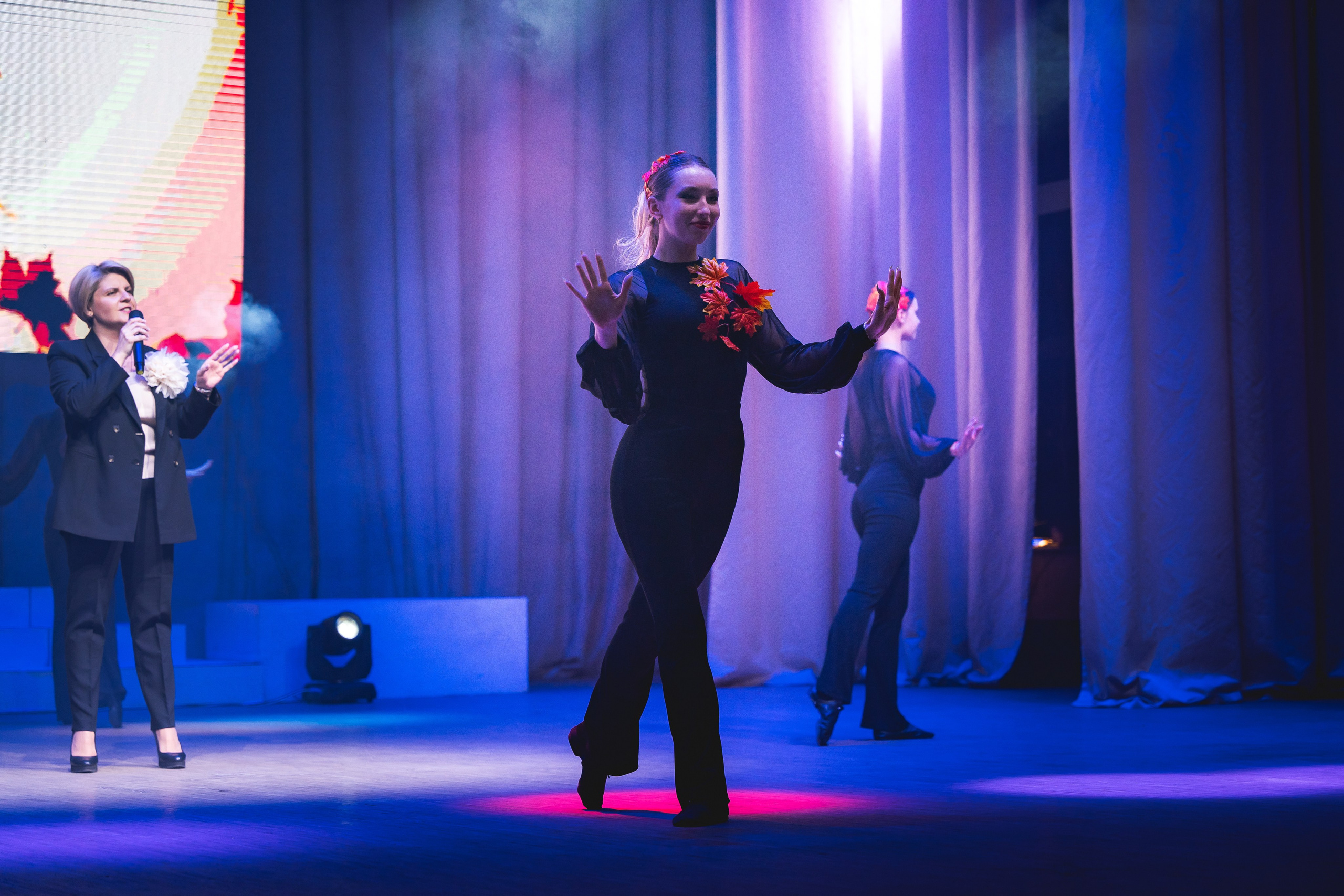 Городской фестиваль творчества ветеранов «Мудрость поколений говорит» 2024. Портретный и репортажный фотограф в Воронеже: Анастасия Пузикова