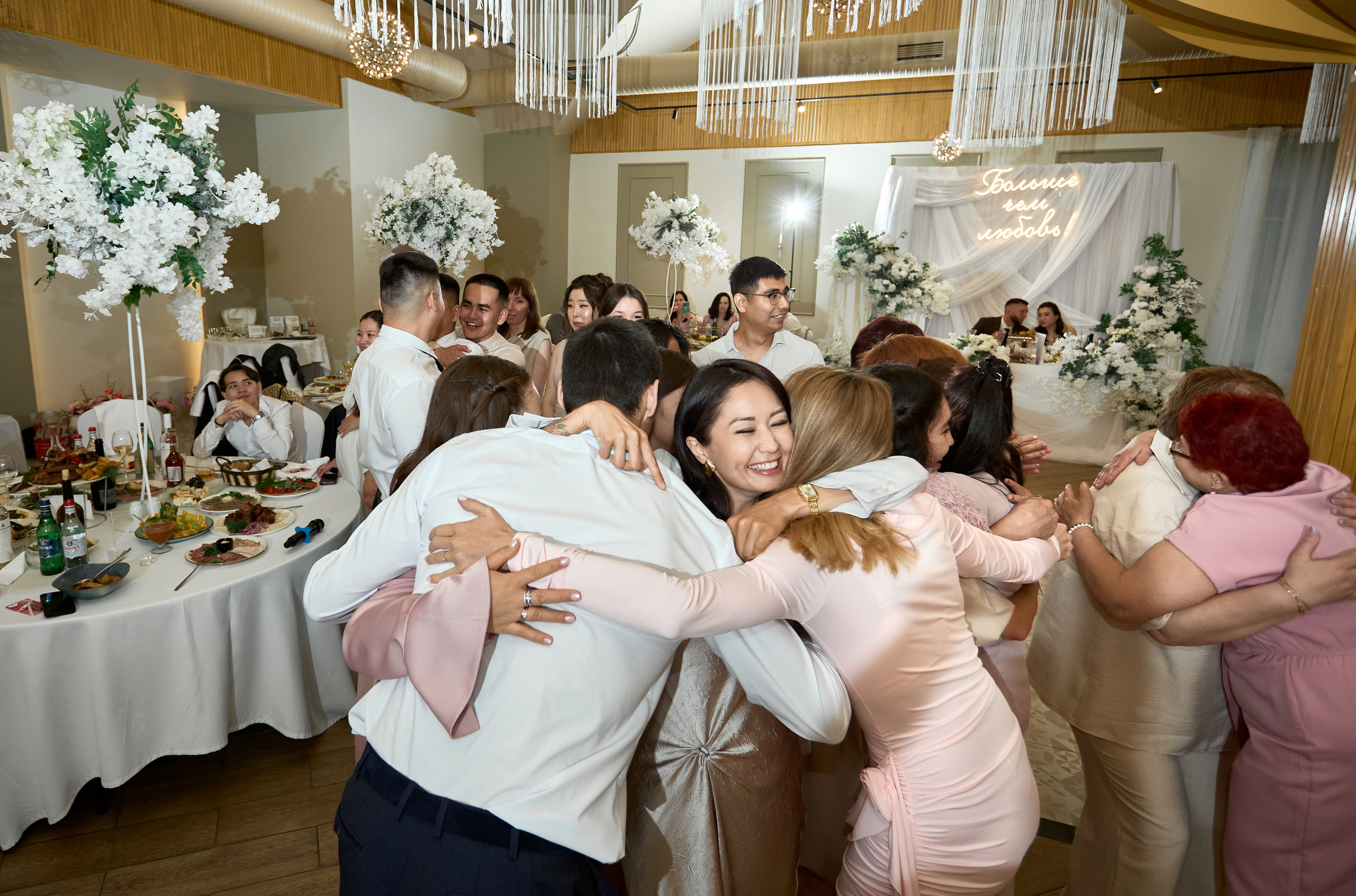 Свадебная фотография. Юрий и Акмарал. Фото и видео — Артания │ Раменское │ Вся Россия