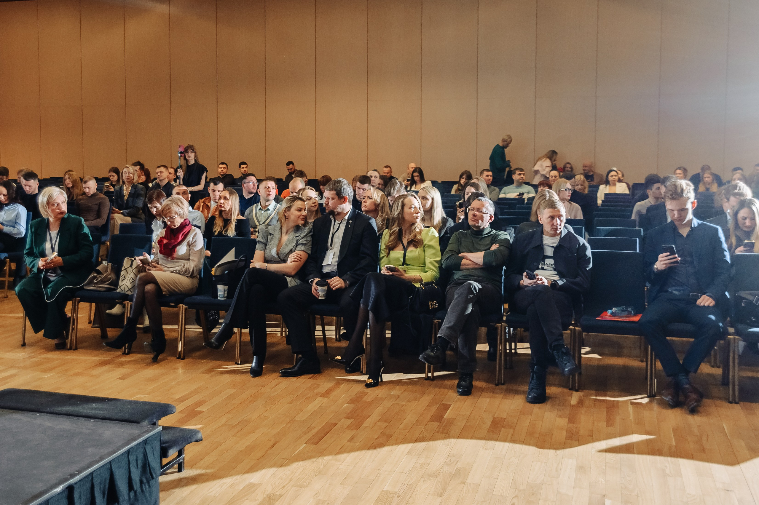 Бизнес-конференция. Фотограф в Екатеринбурге Артём Зайнетдинов