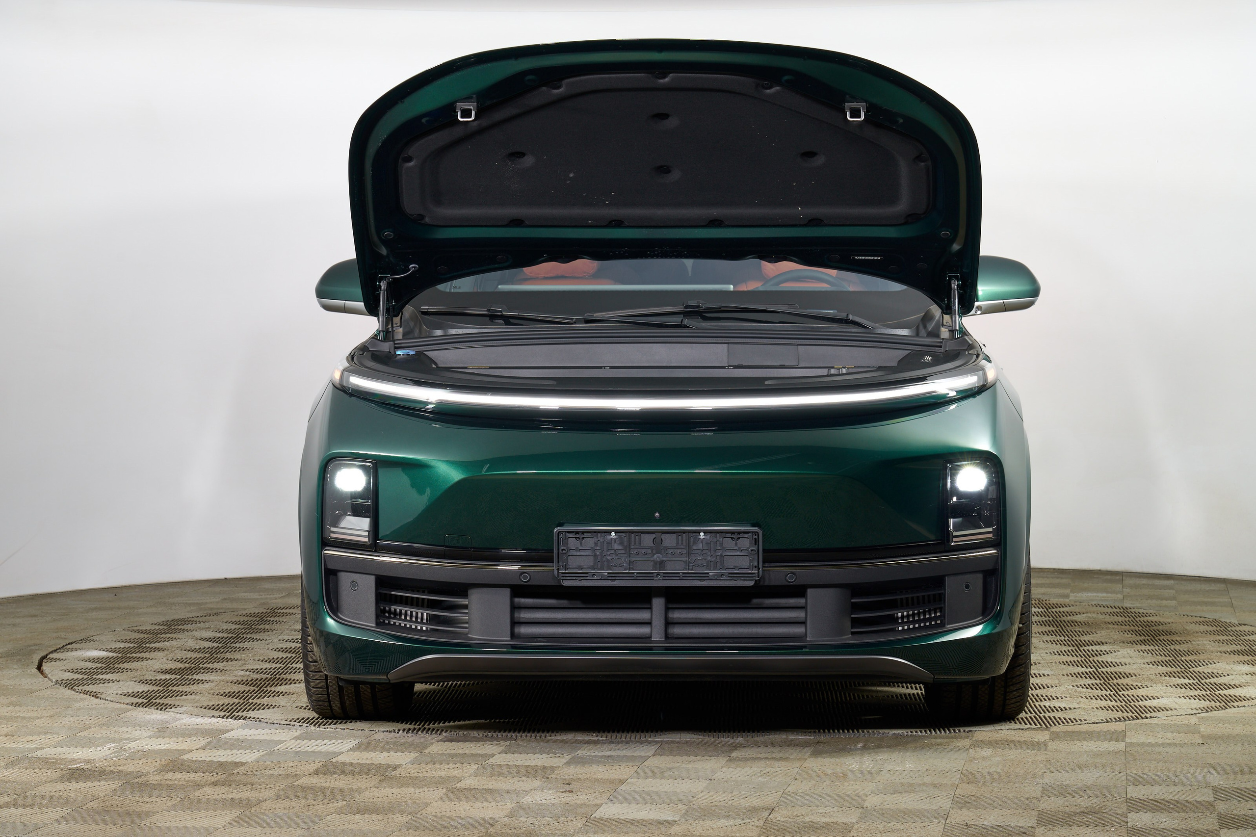 Lixiang L9. Фотограф Николай Прокофьев модельные тесты в Москве