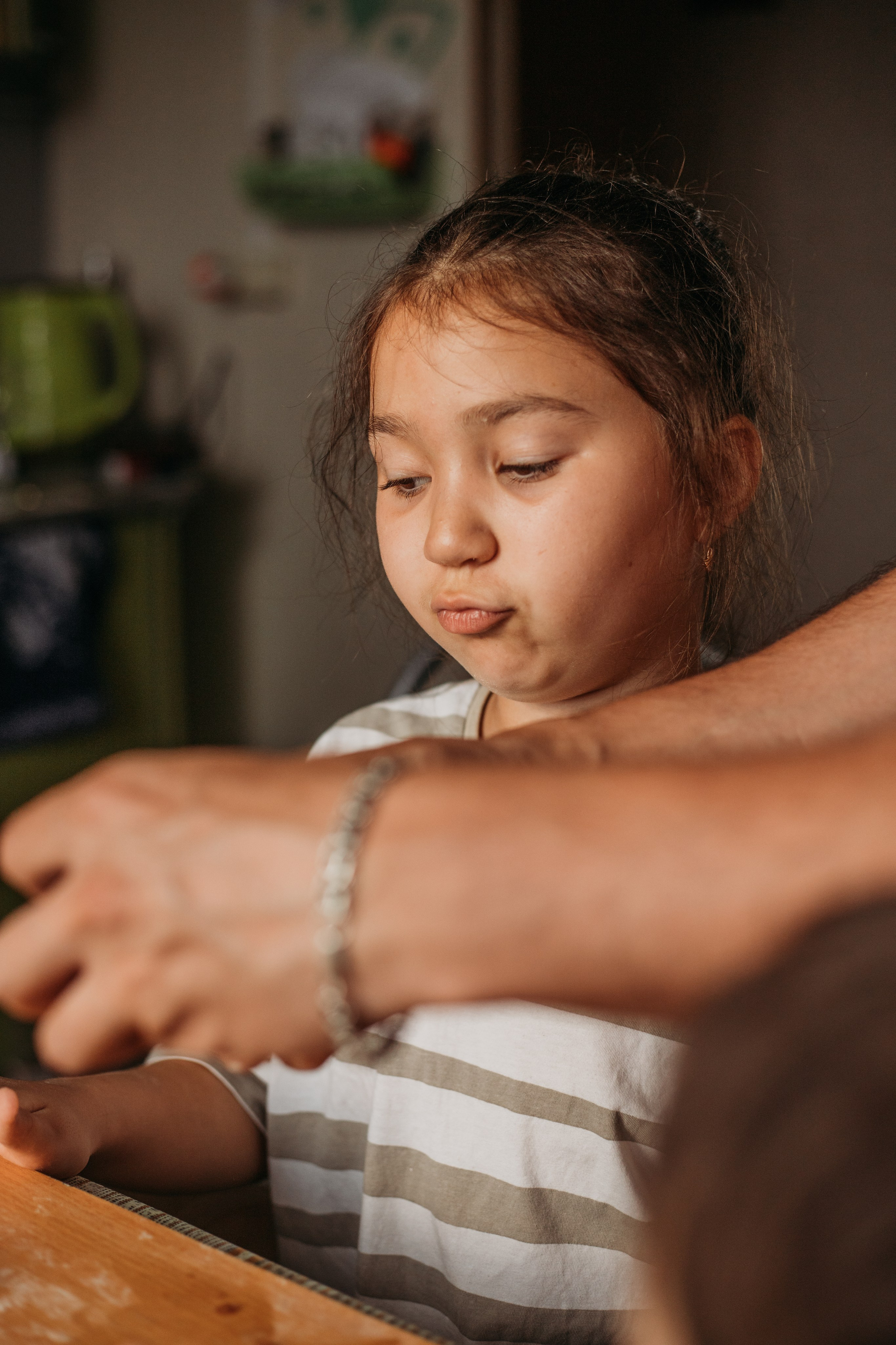 Домашняя фотосессия моей семьи. Венера Гайн. Репортажный фотограф  Тюмень. Обучение фотографии с 0
